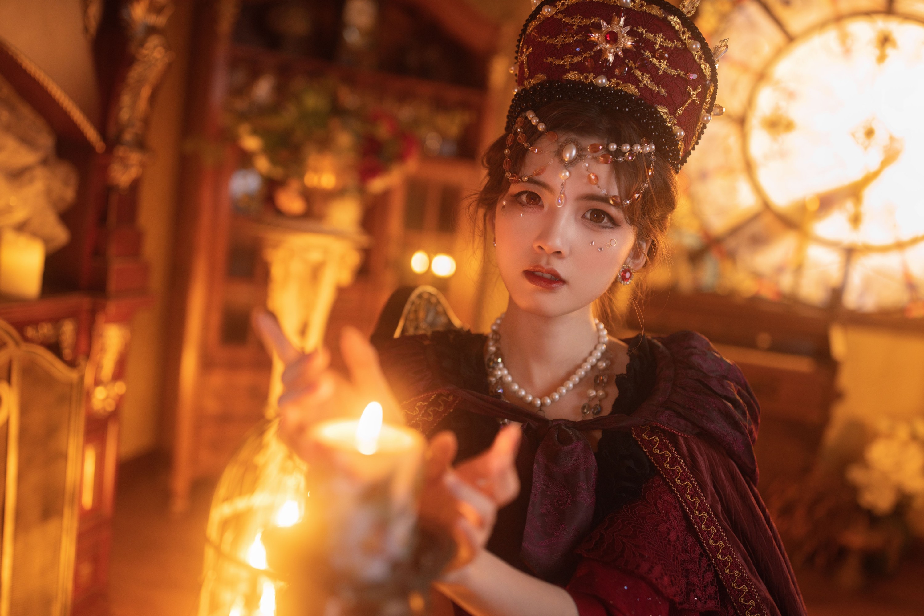 Tifa丁小妮 – 《法式女王》[33P]