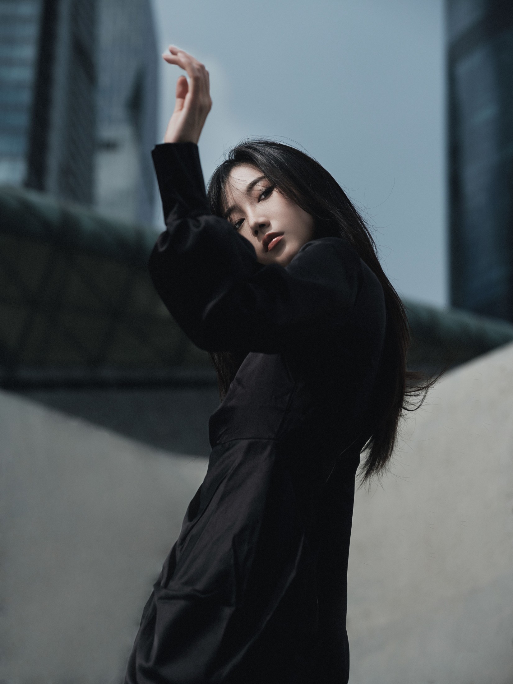 o1ne万 – 《黑与白》[46P]