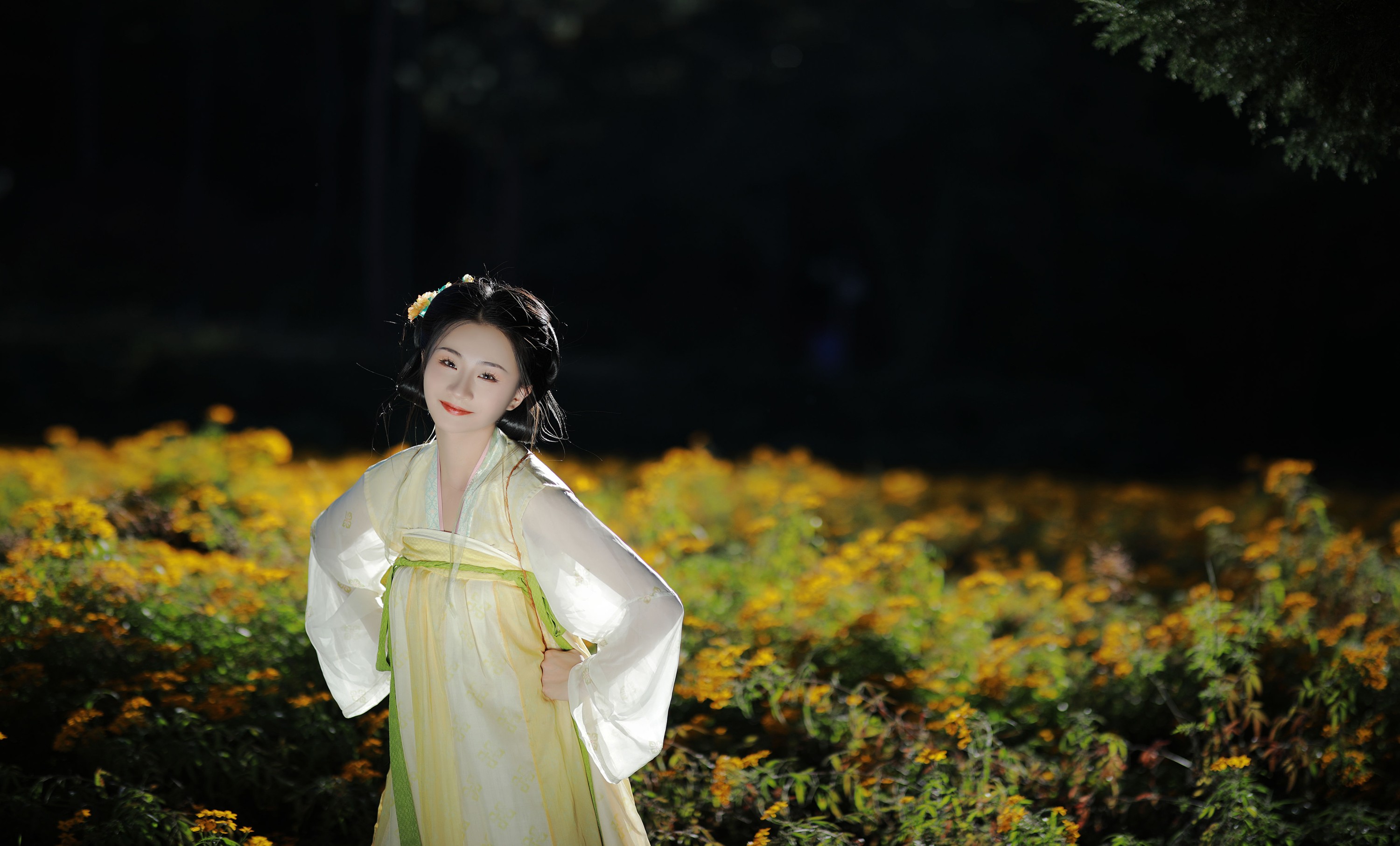 Y – 《我曾是一朵花》[33P]