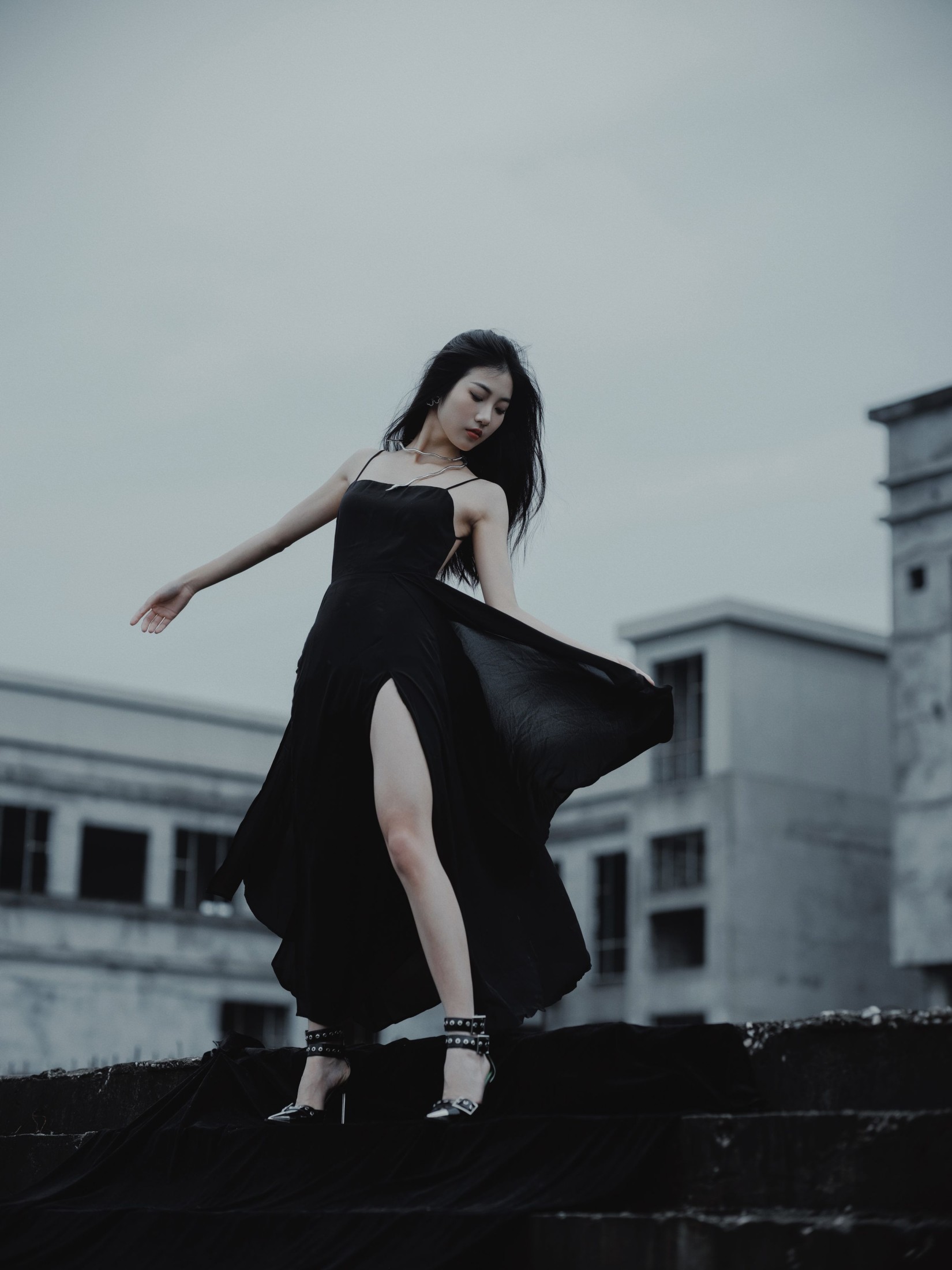 o1ne万 – 《孤》[42P]