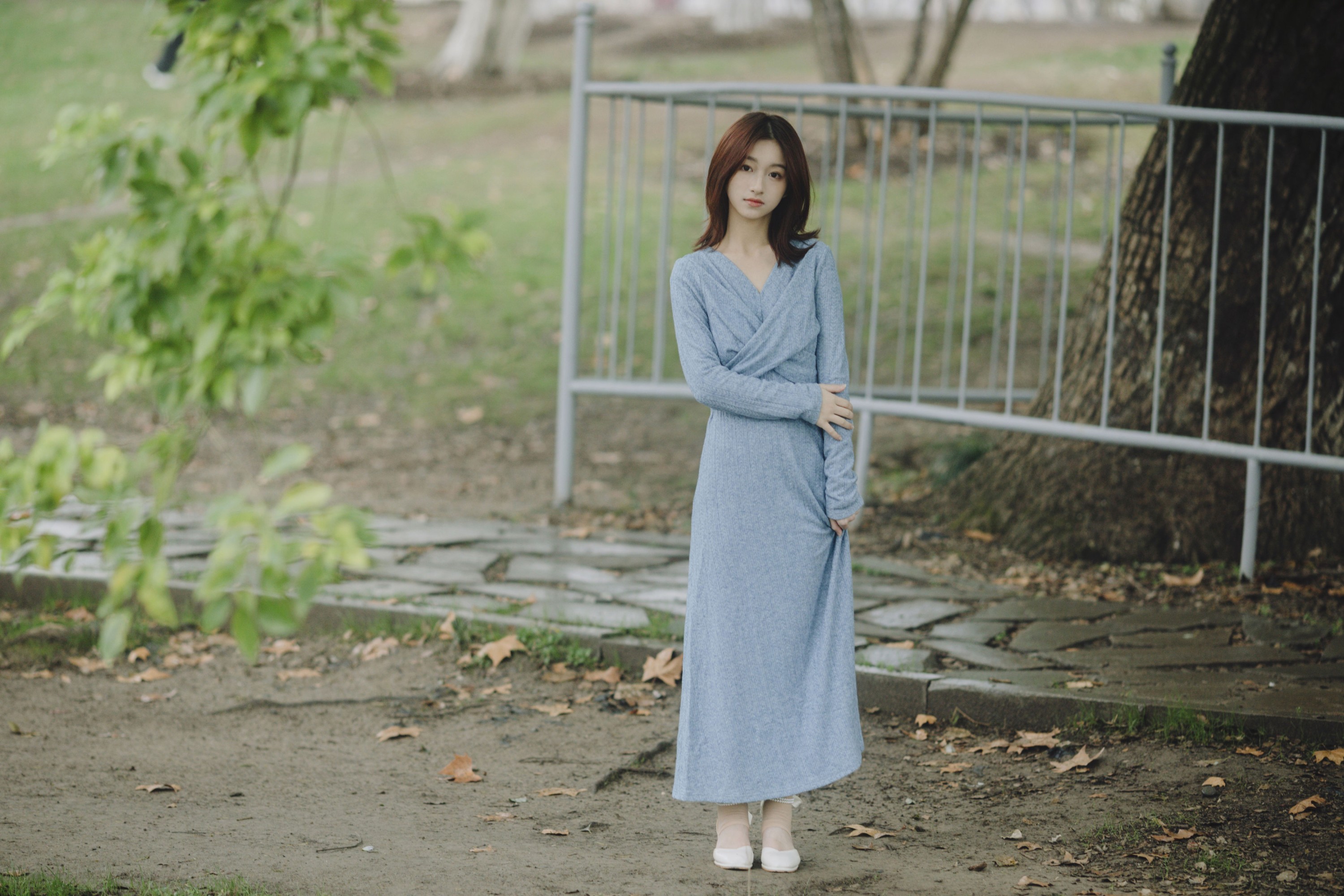 钰儿 – 《阴天的湖面》[22P]