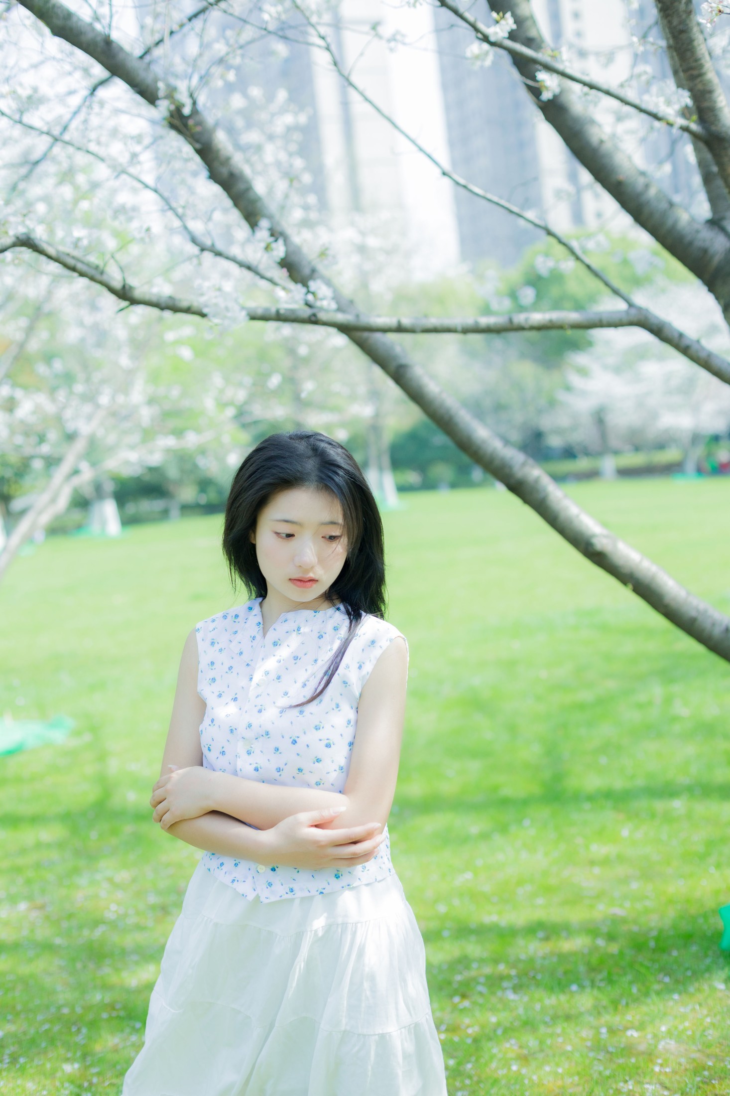 木柚柚 – 《晴天告急》[29P]