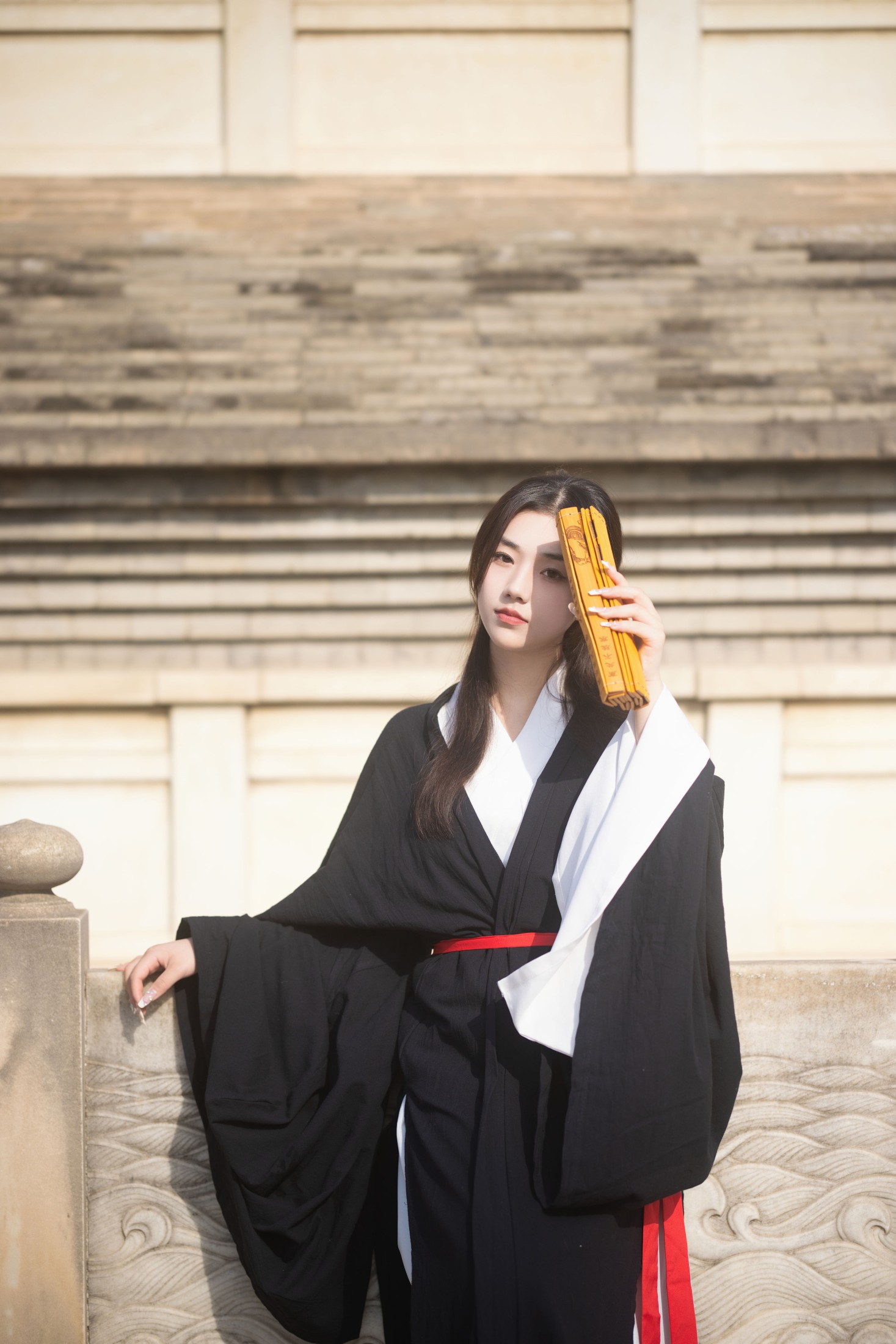 裴同学 – 《墨玉》[23P]