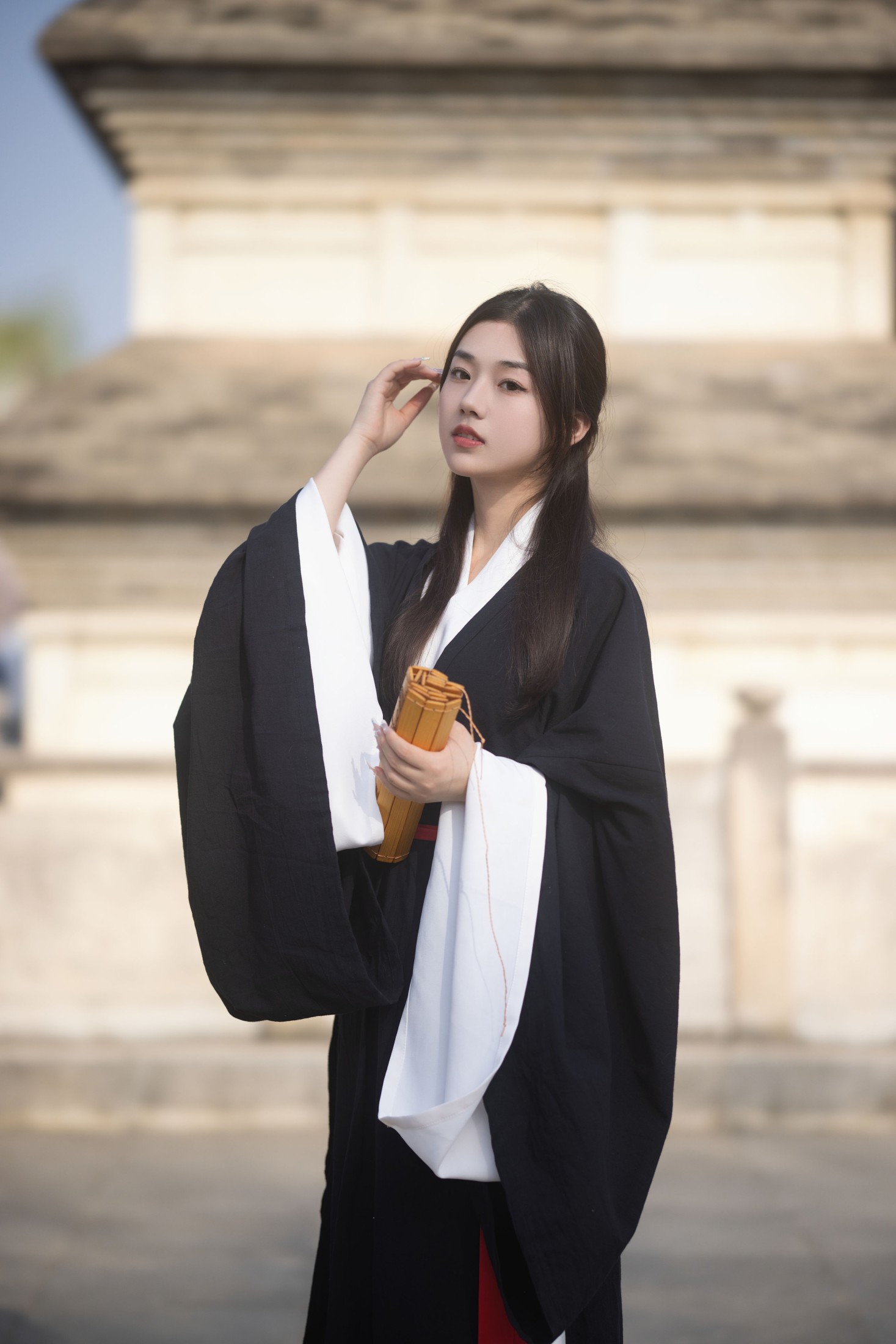 裴同学 – 《墨玉》[23P]