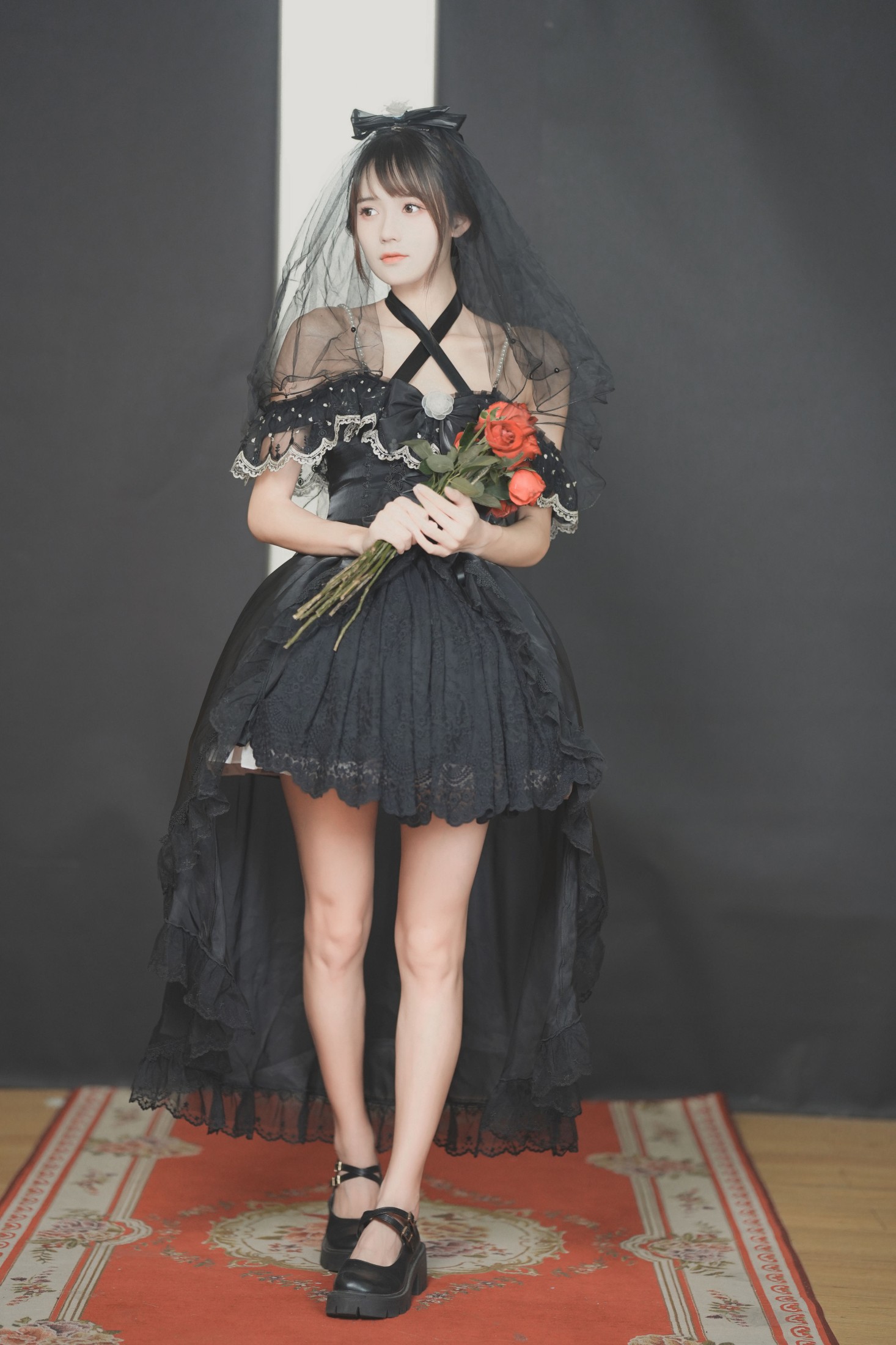 兔子Zzz不吃胡萝卜 – 《契约十字》[28P]