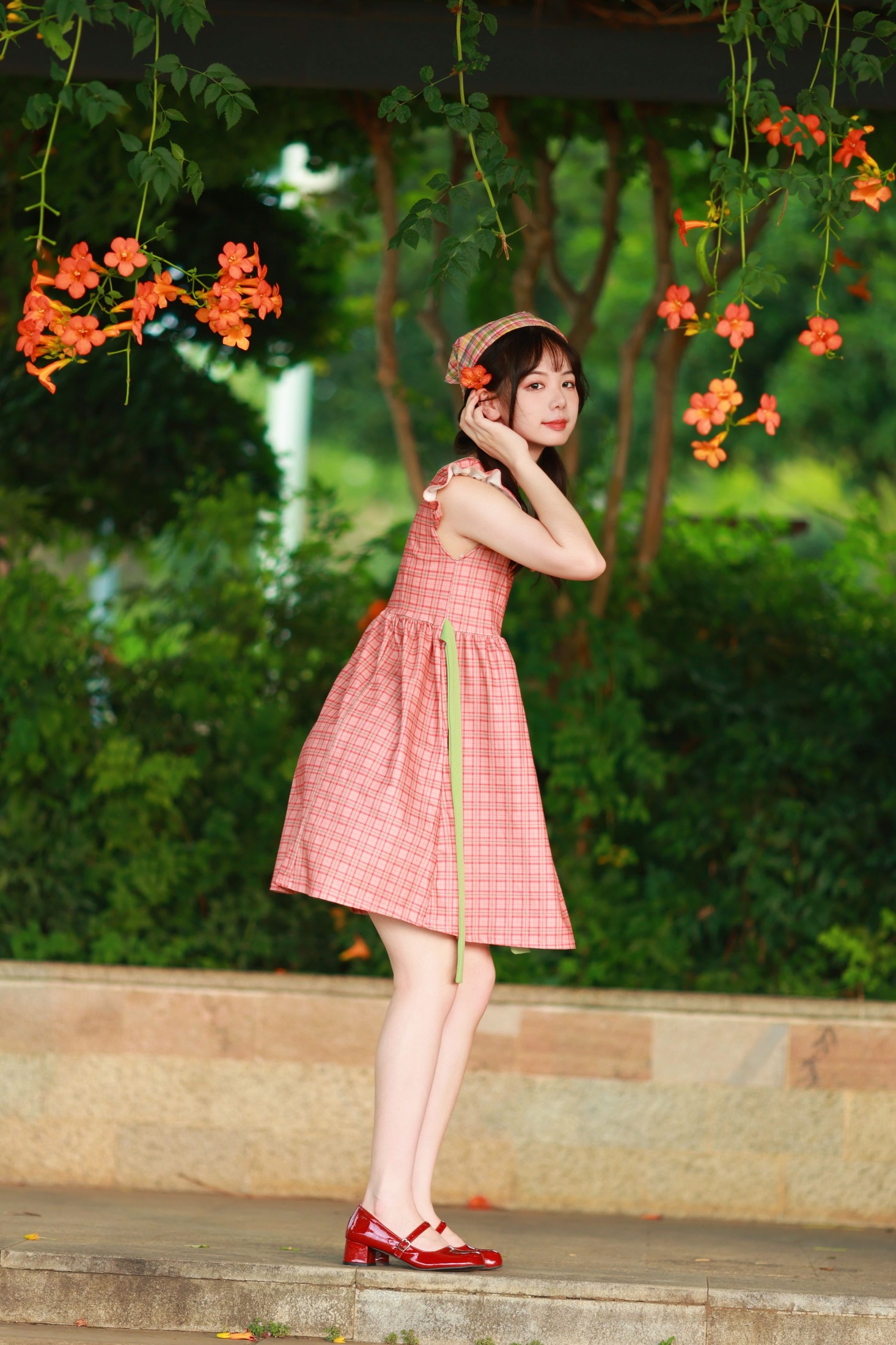 暮烟色CC – 《花与少女》[34P]