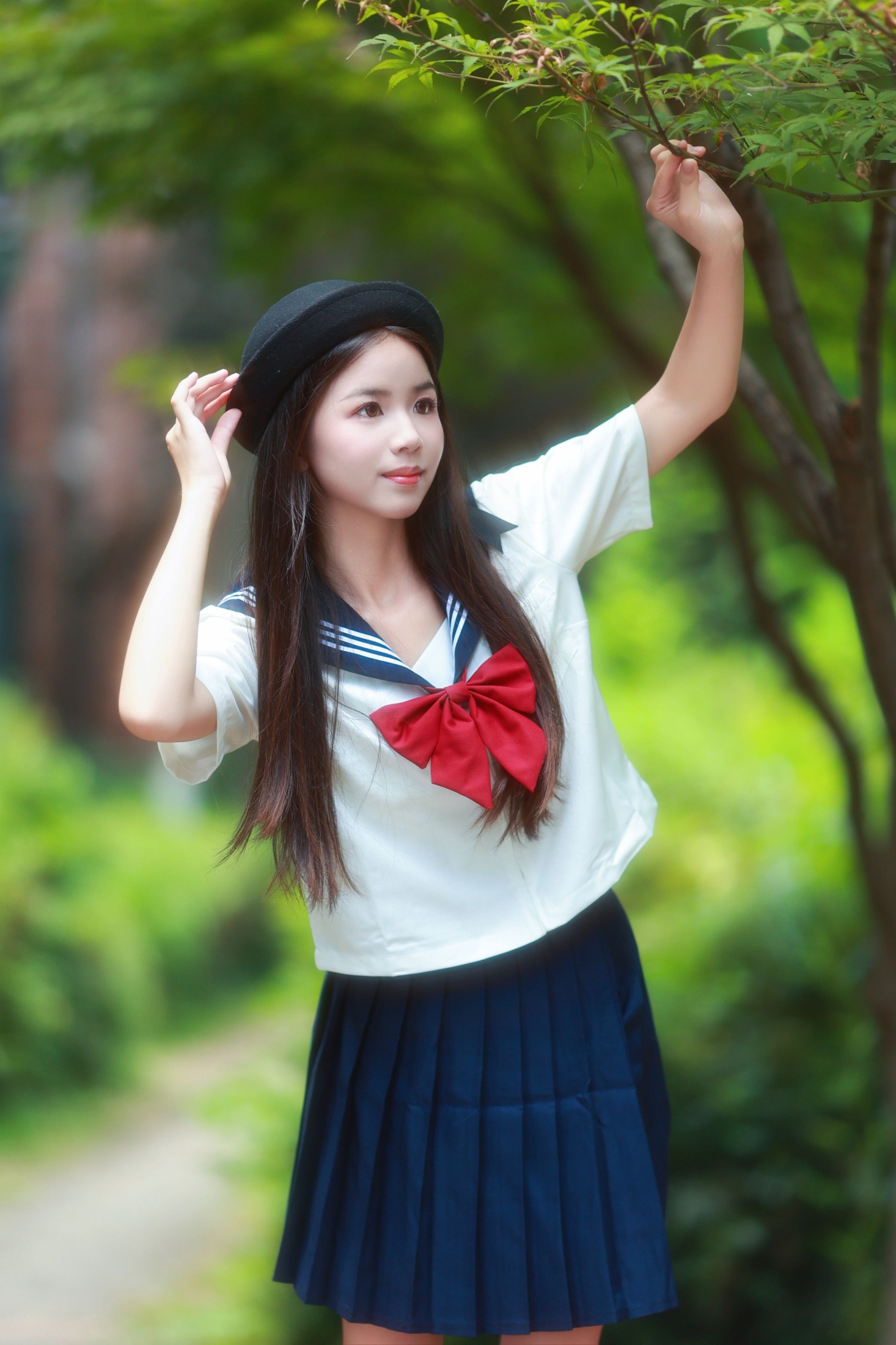 小杜同学 – 《树荫之下》[35P]