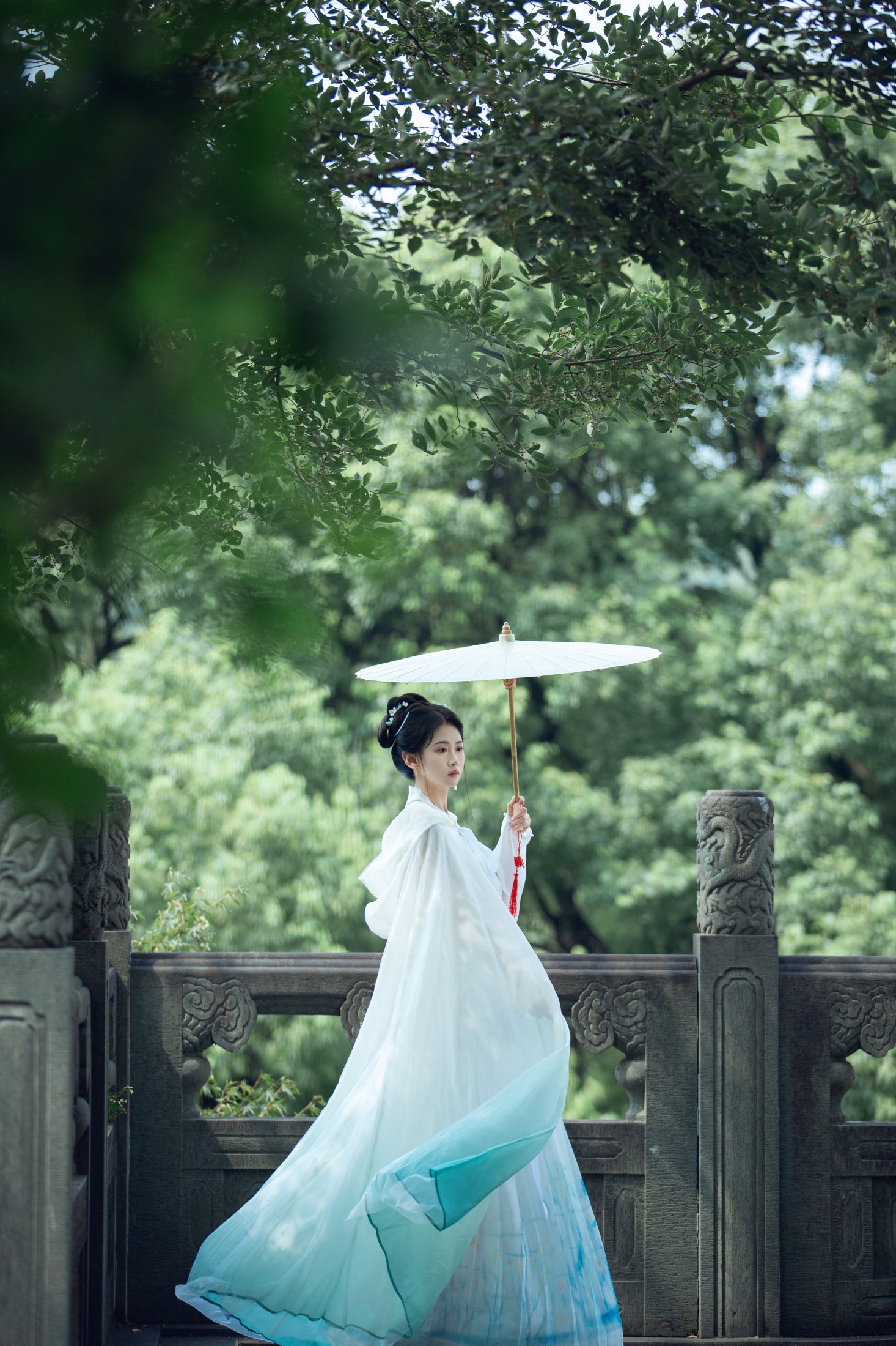 湫一只岁岁 – 《如梦令》[22P]