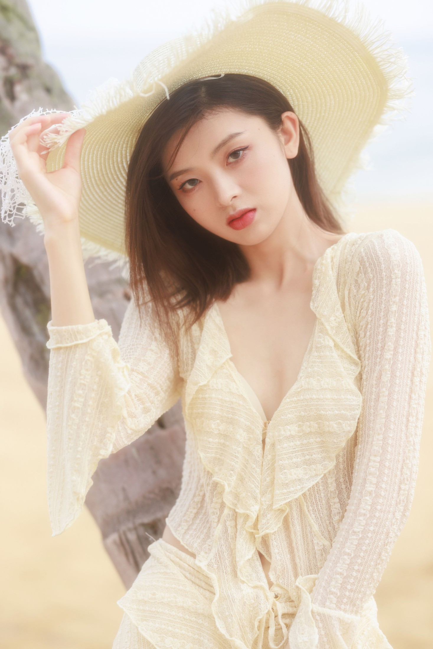 张张包 – 《海边辣妹》[33P]