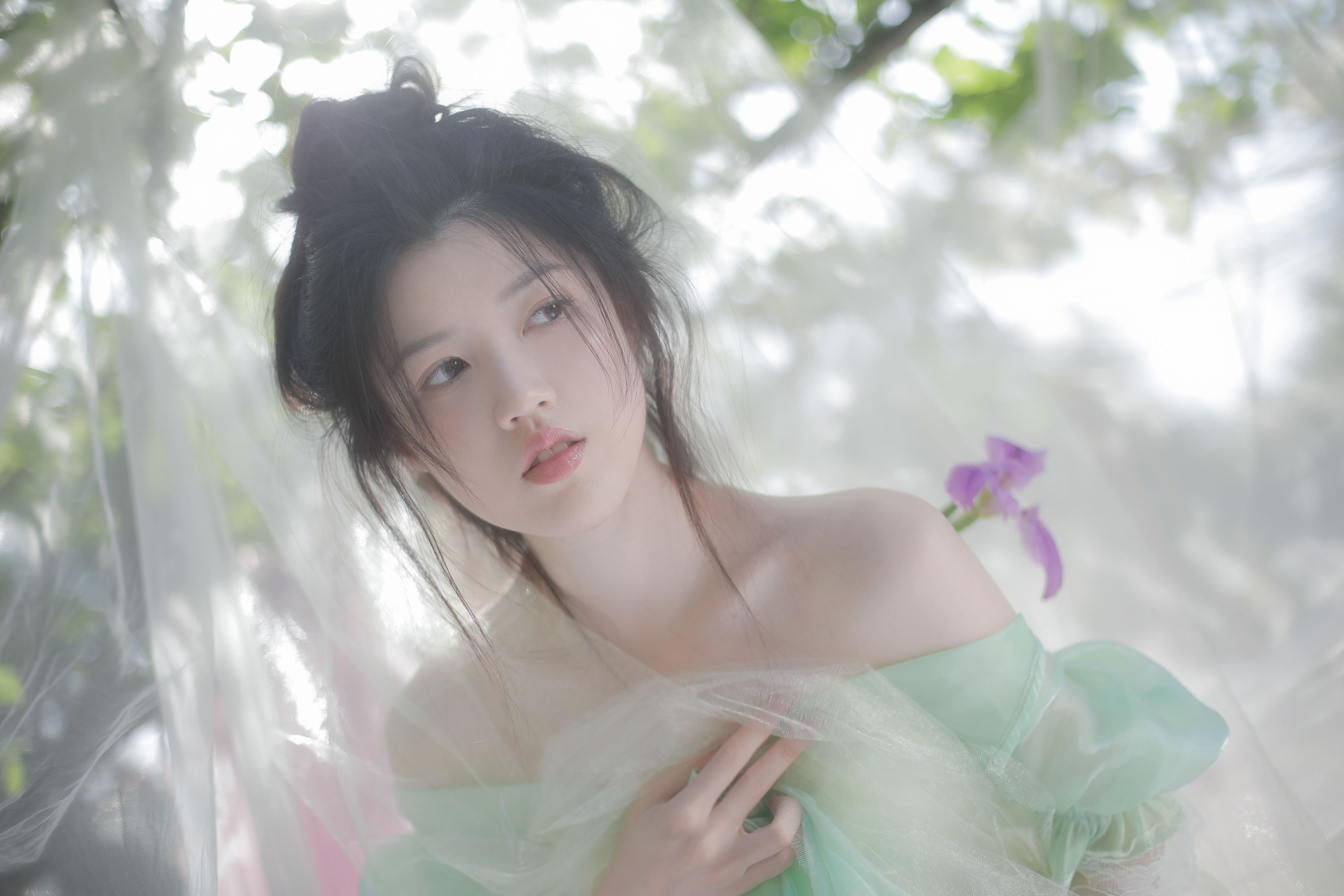 雨涵 – 《紫色鸢尾》[21P]