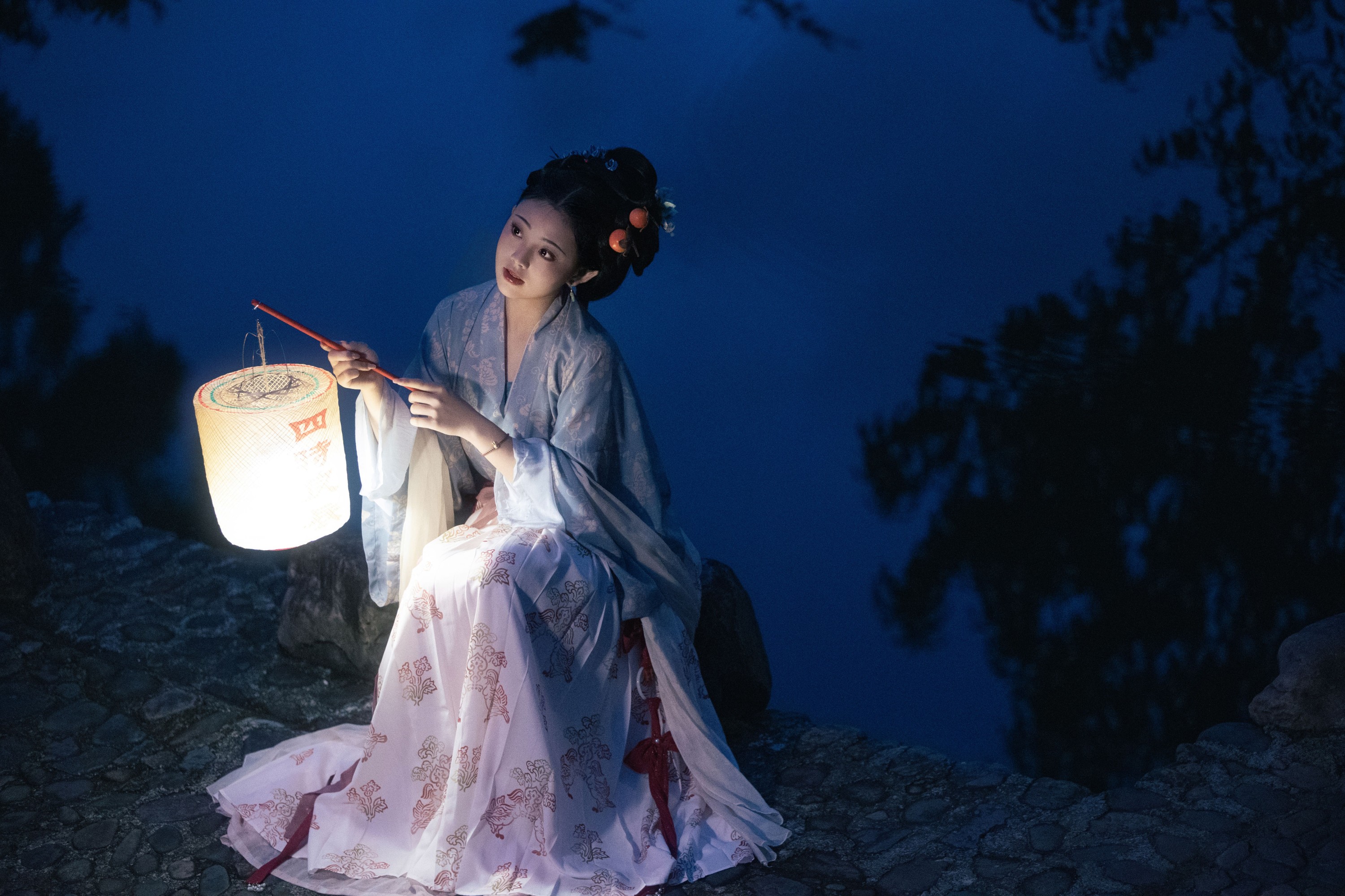 谨陬捌 – 《静月思》[39P]