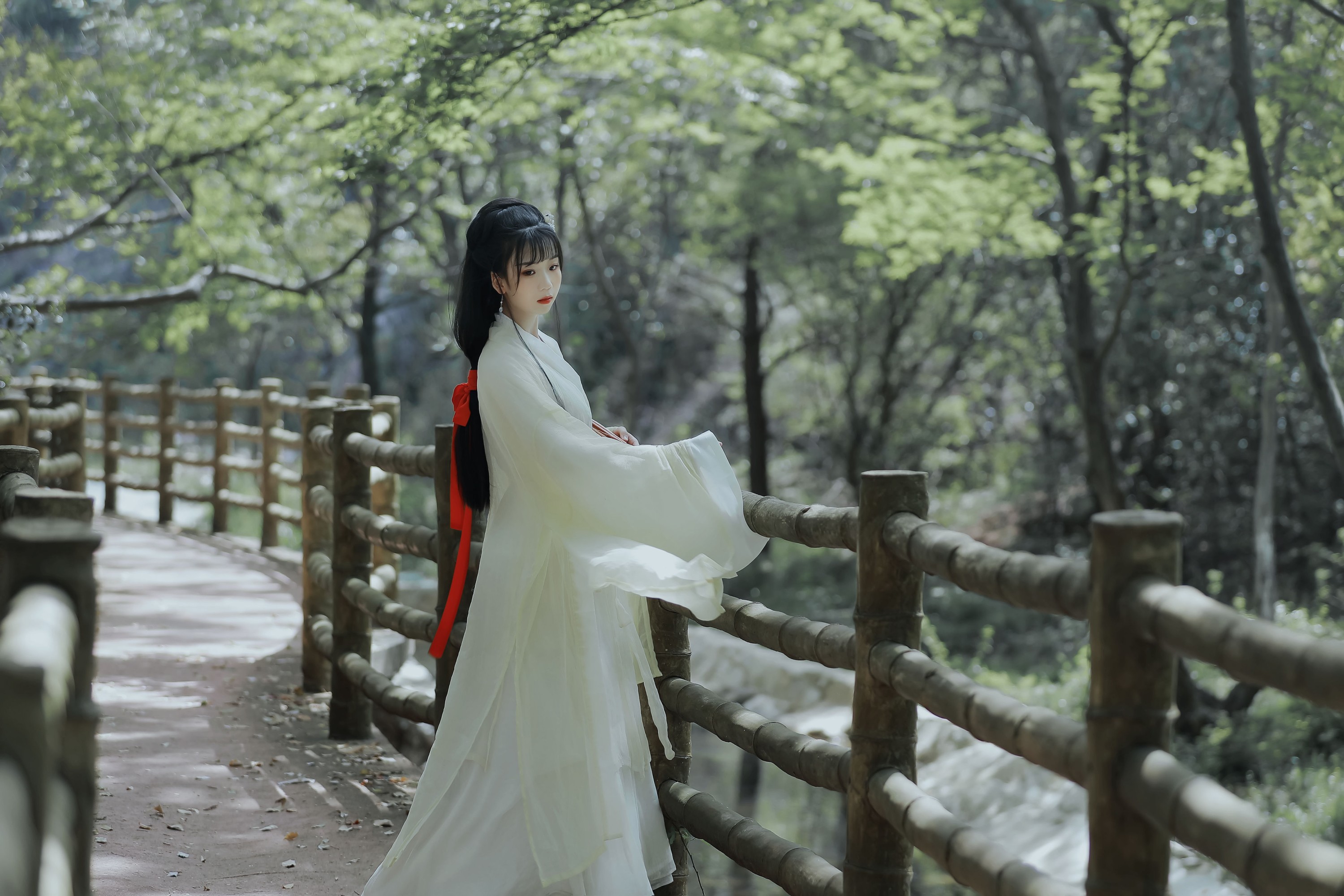 周周Ay – 《小重山》[22P]