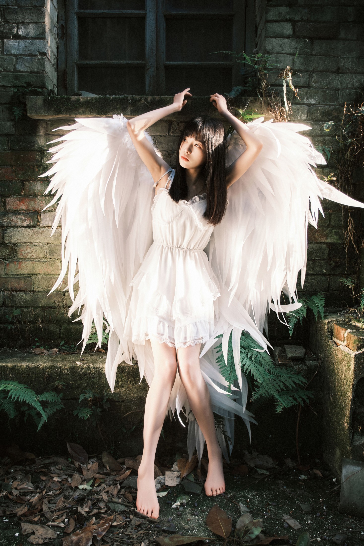 小松麻奈 – 《废墟天使》[38P]