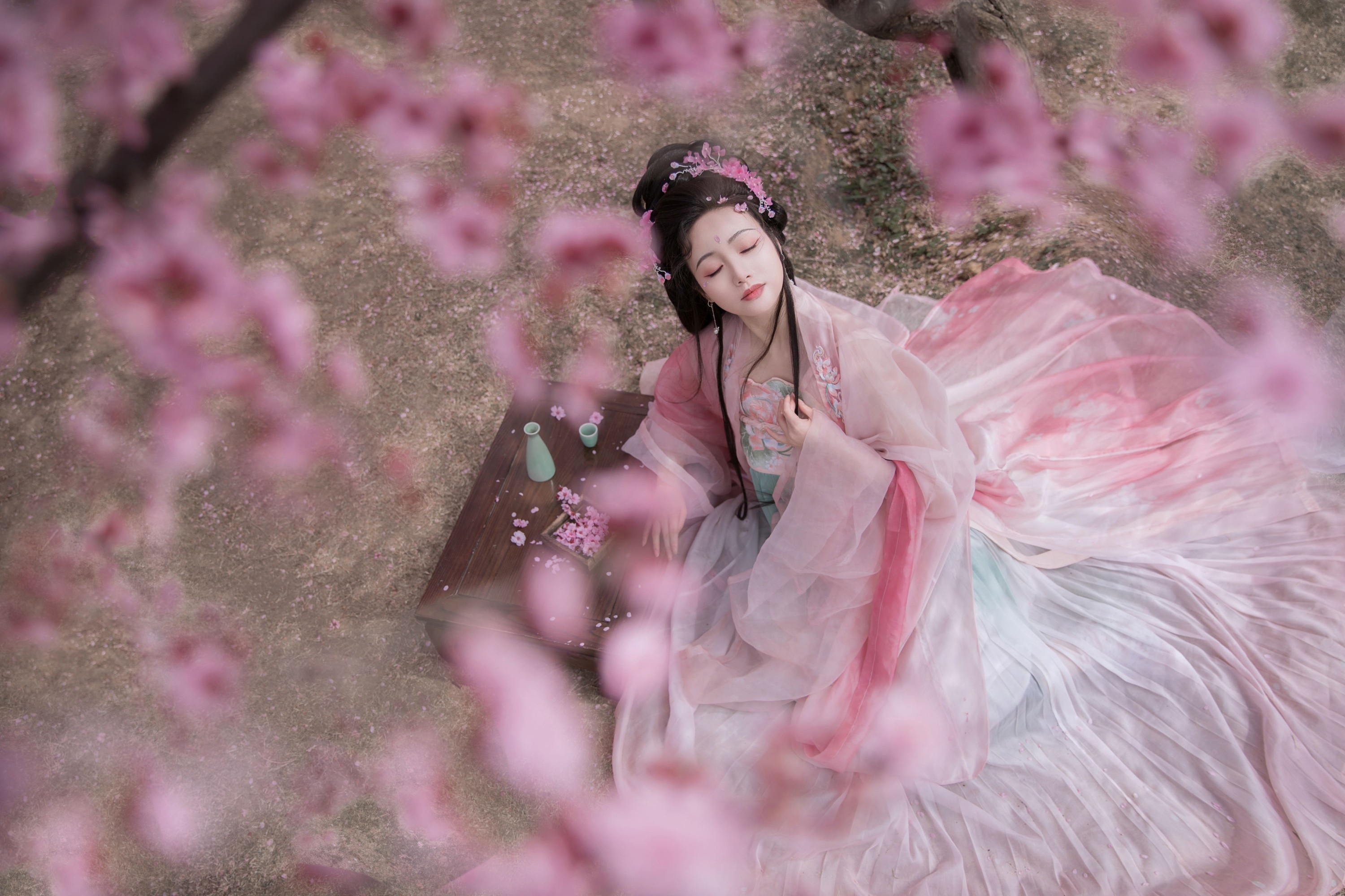 凌子兮 – 《春有约》[24P]