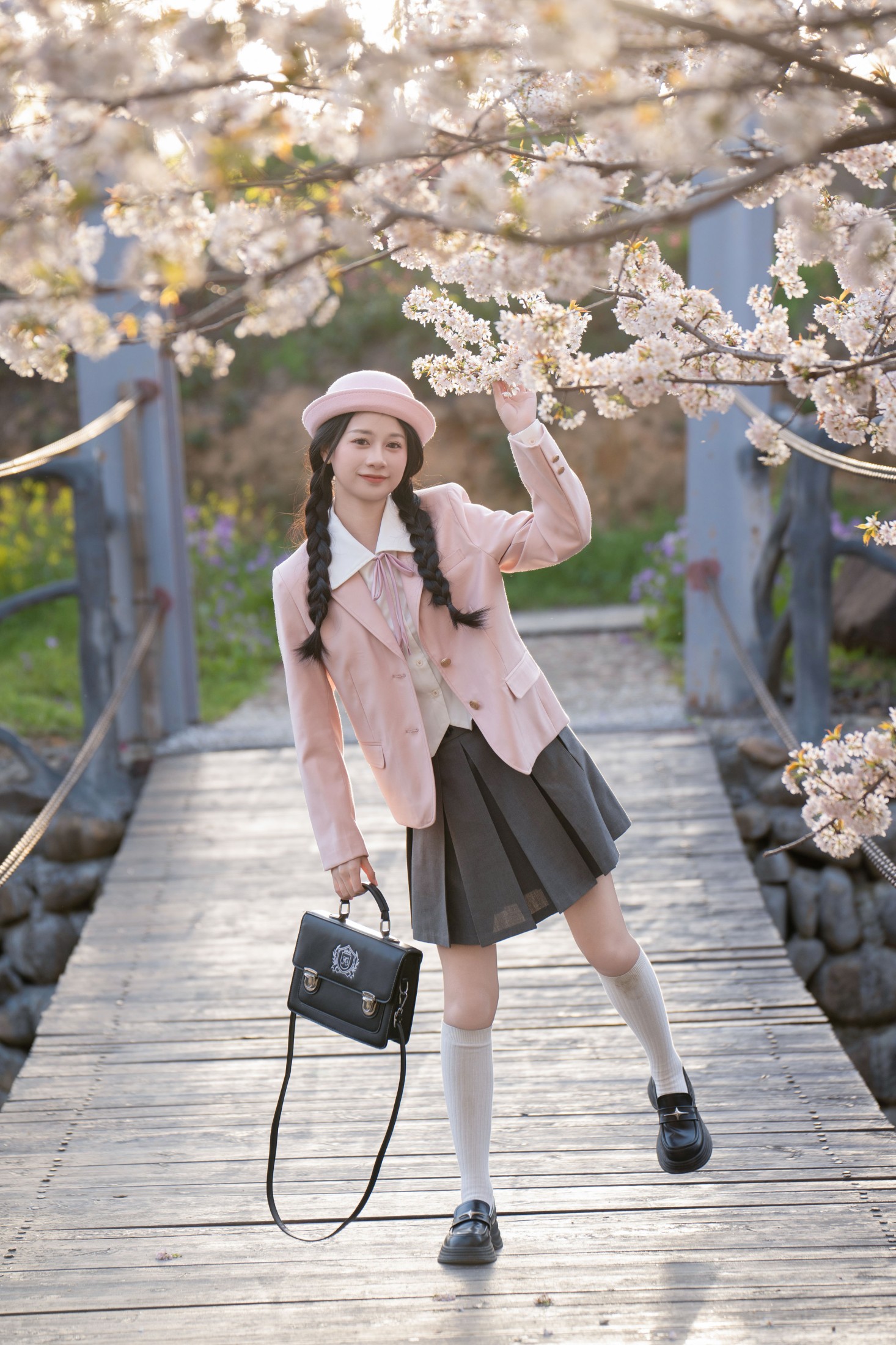 橙子舒 – 《粉色jk》[22P]