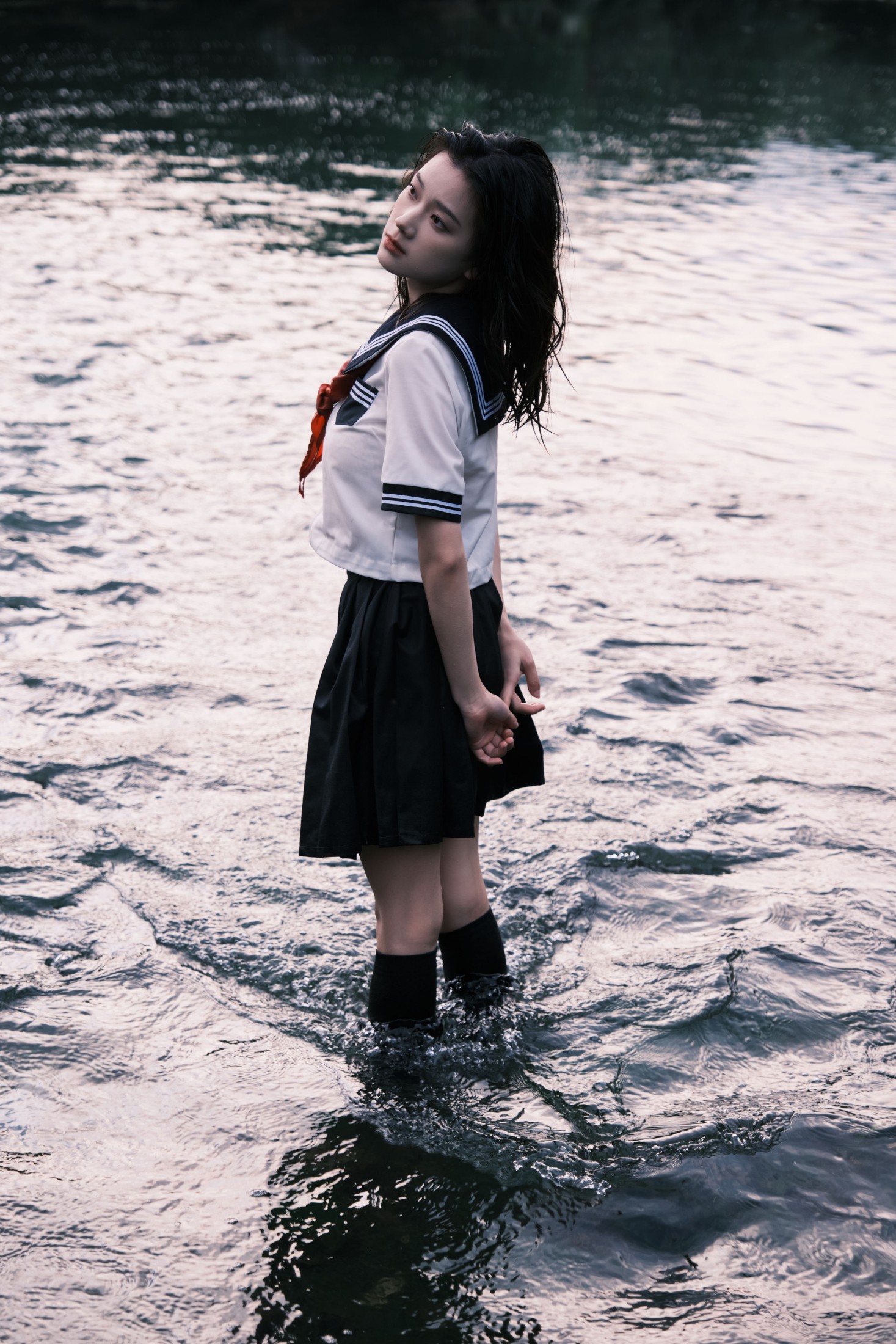 To小北 – 《水中jk》[25P]