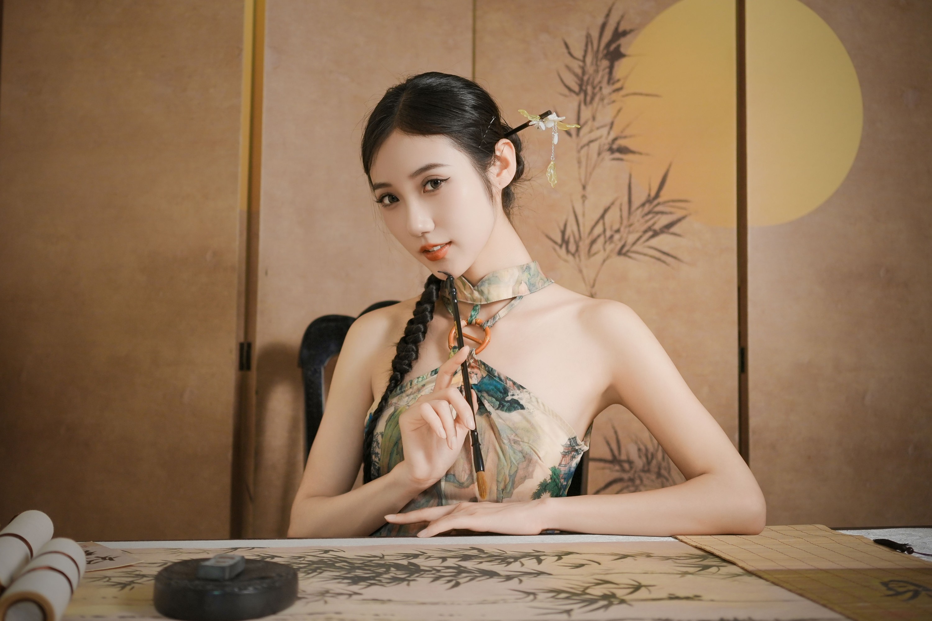 o1ne万 – 《古韵今风：旗袍下的静谧世界》[41P]