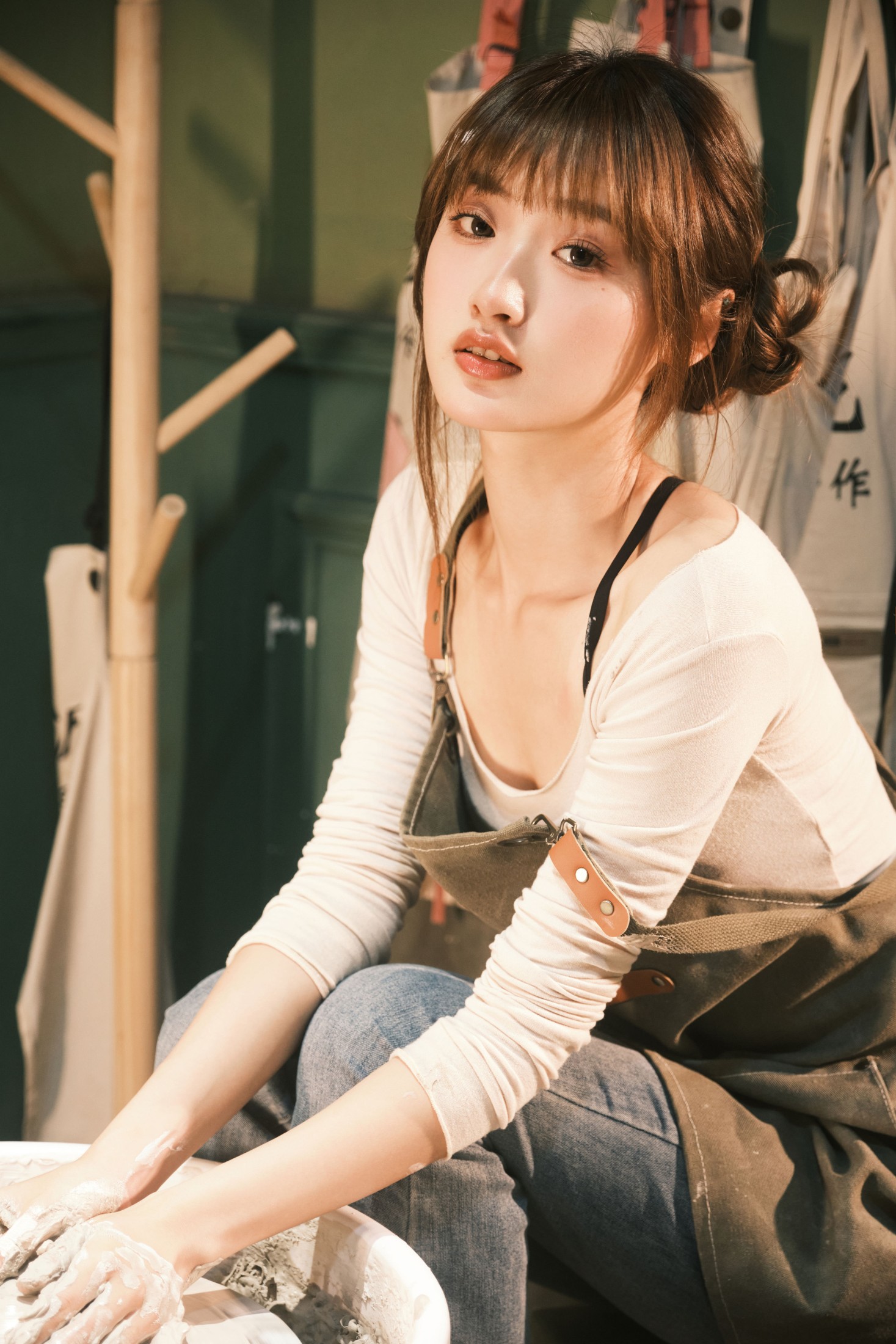 陈年小九 – 《陶艺拍照》[28P]