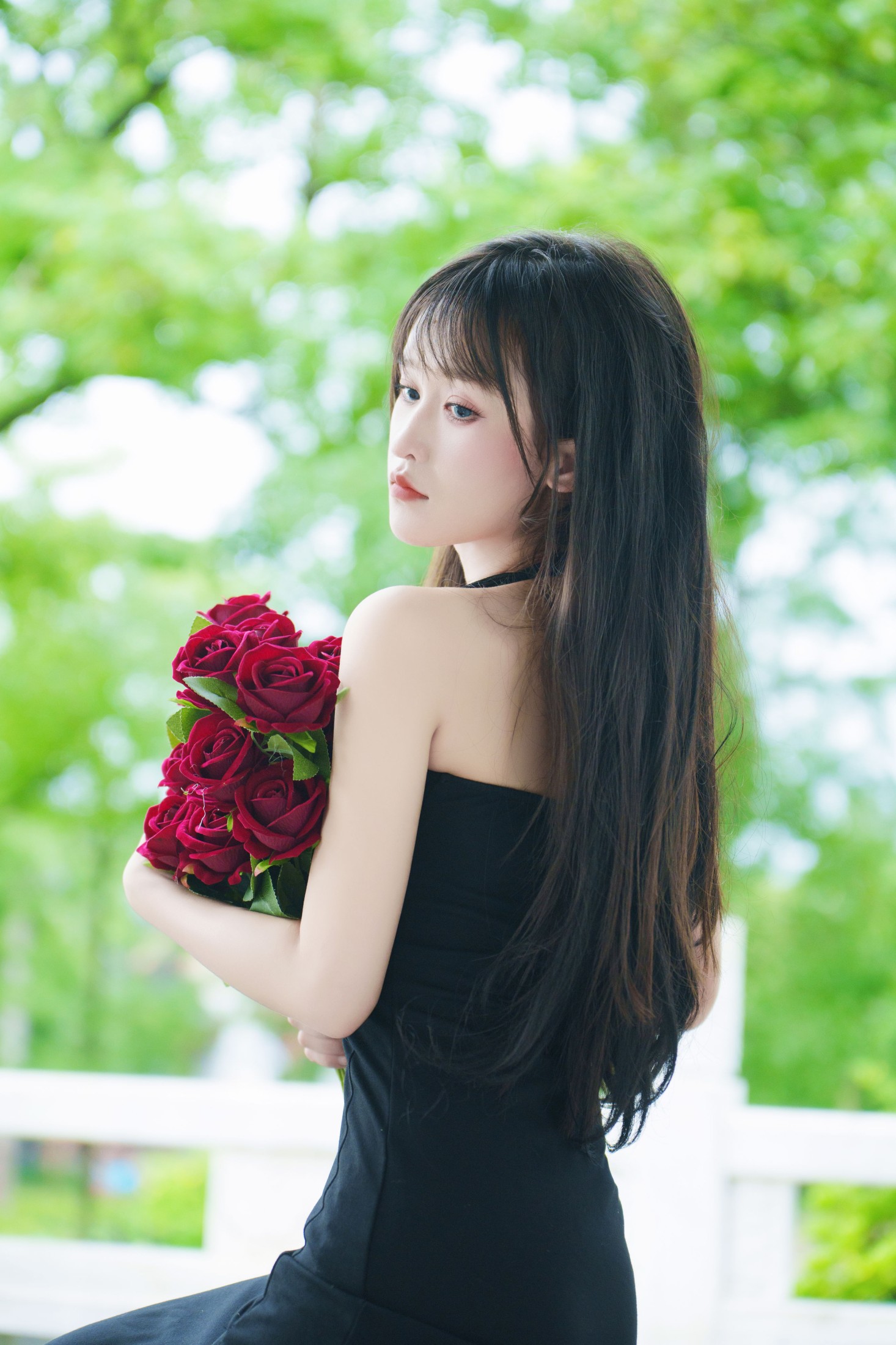 小小雨 – 《红玫瑰》[28P]