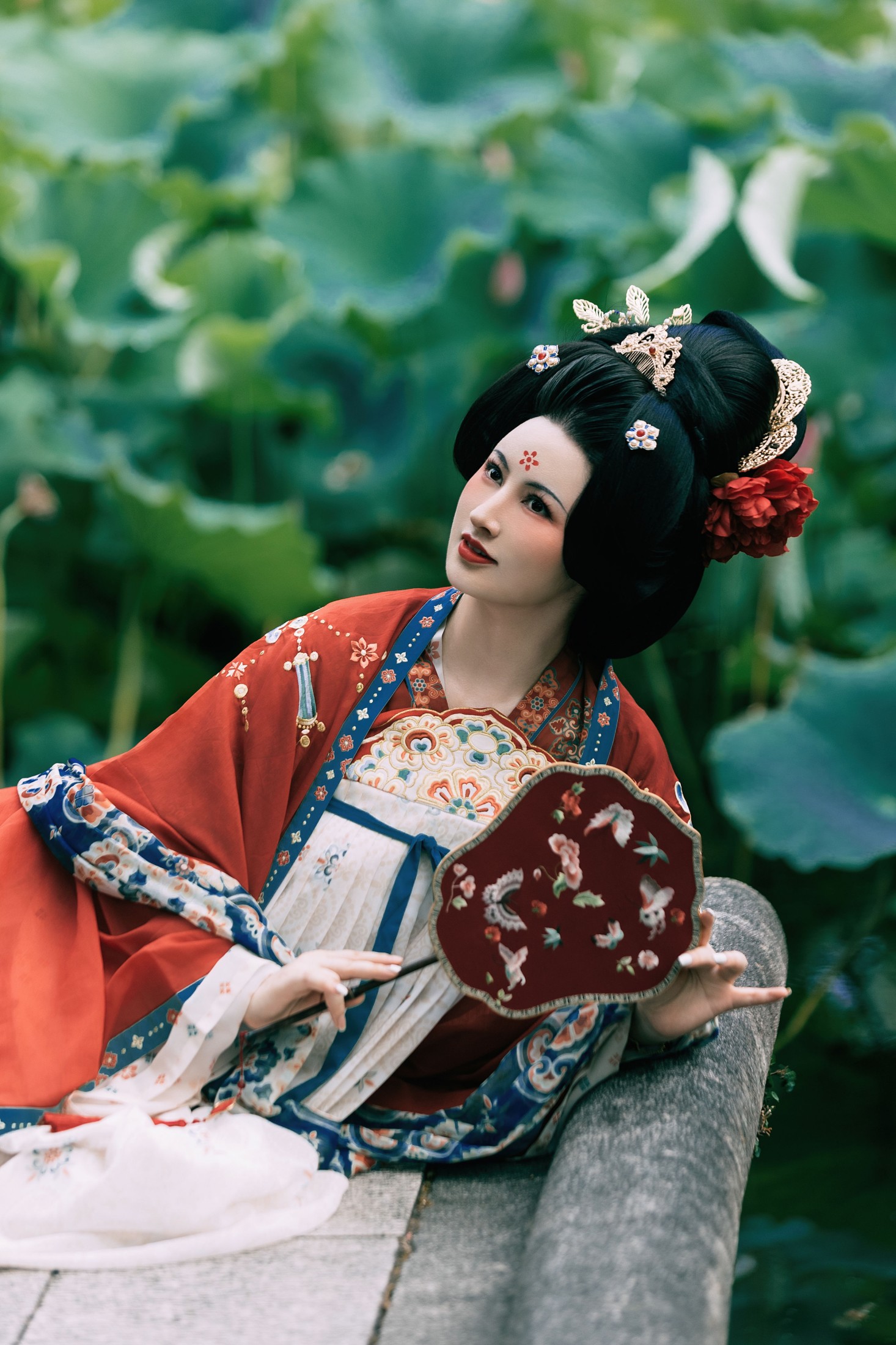 诗诗kiki – 《荷香满院》[22P]