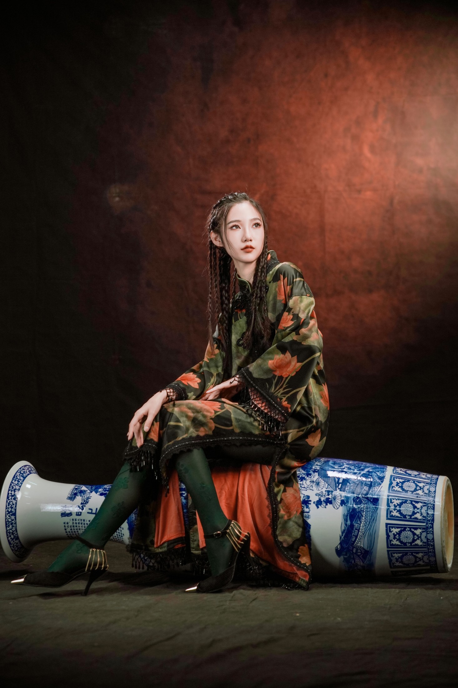 o1ne万 – 《时尚岭南瓷器魅力》[22P]