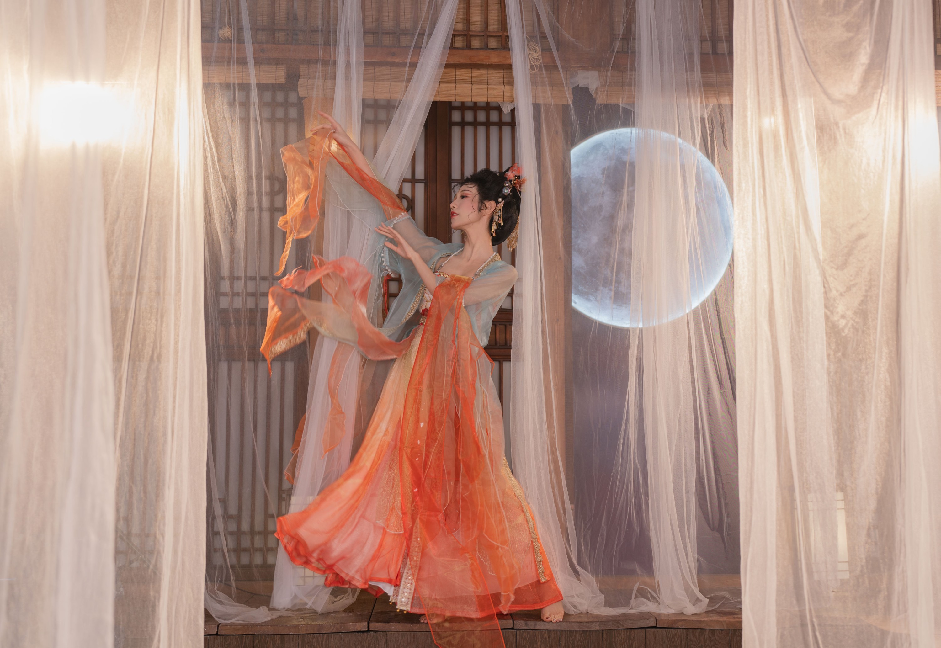 o1ne万 – 《月韵花影》[27P]