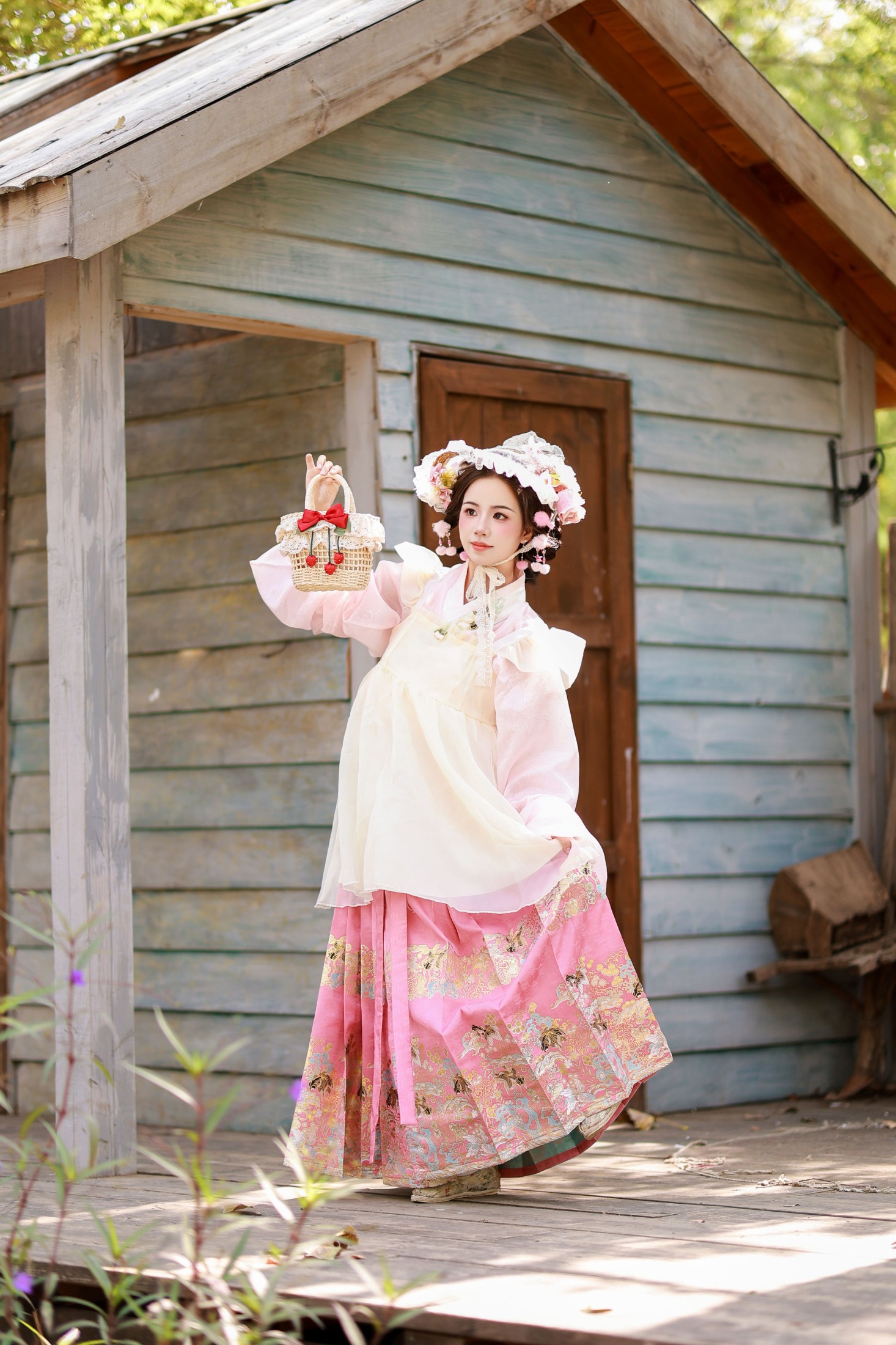 小杜同学 – 《草莓甜心》[22P]