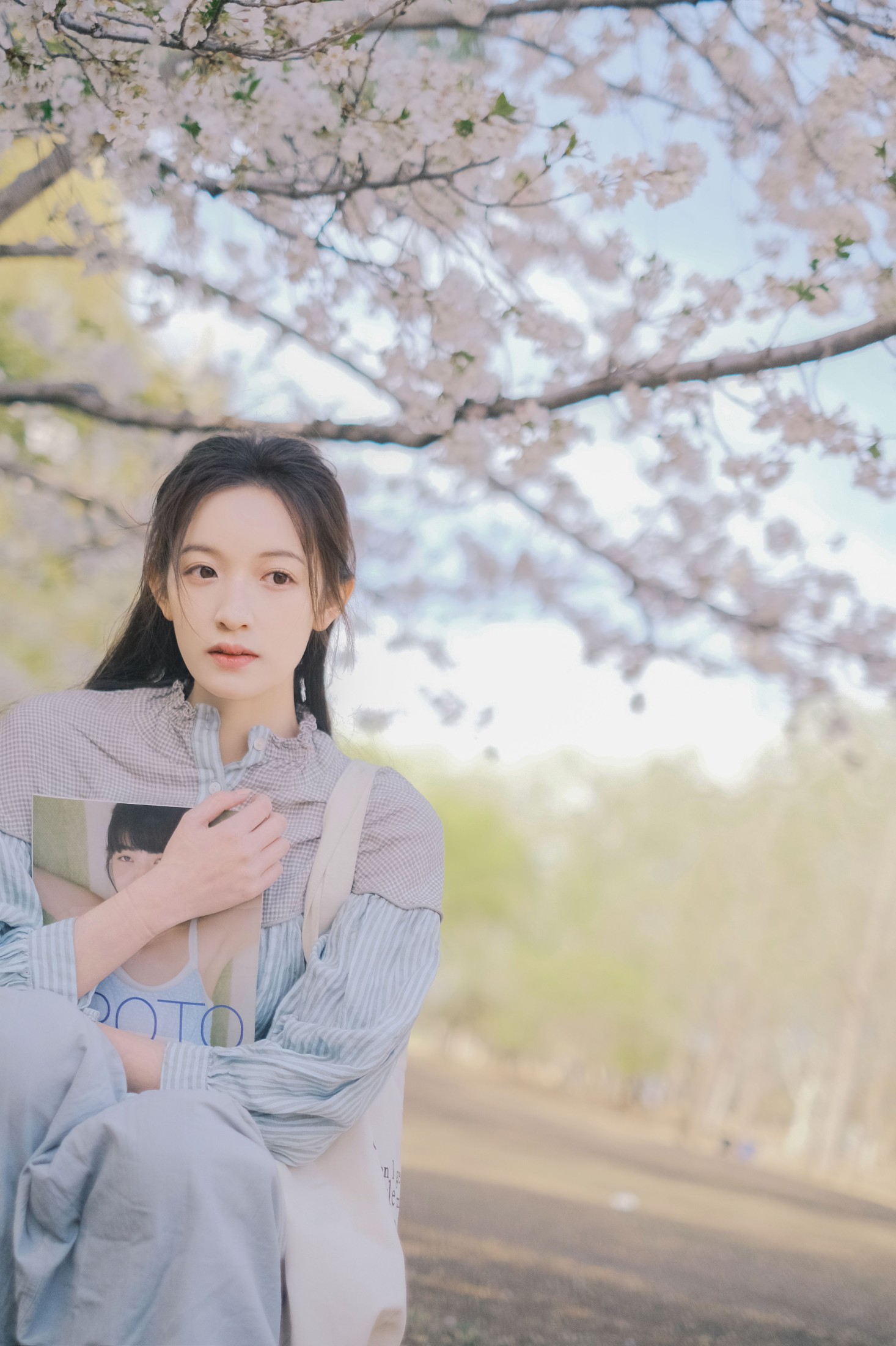 彤 – 《春日信》[30P]