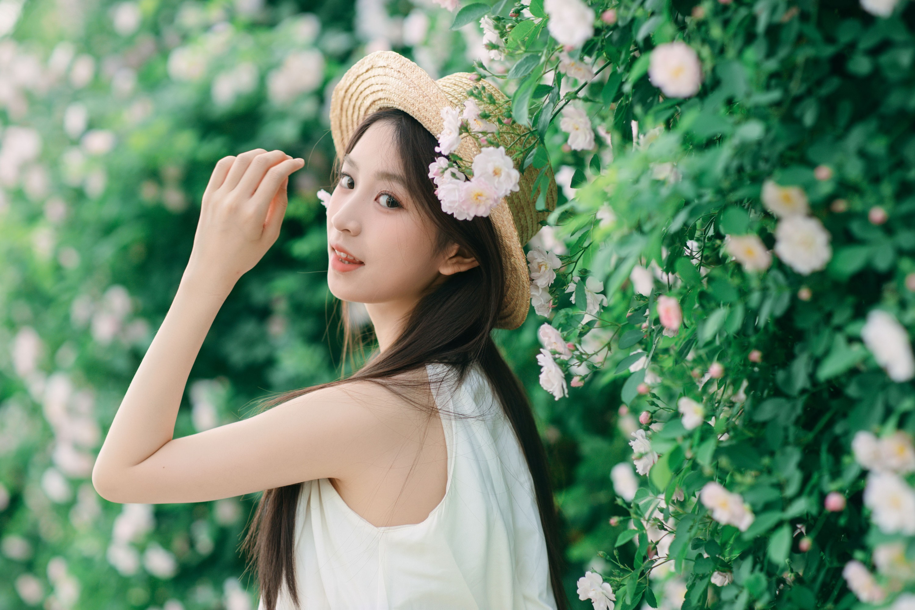 Minejoin – 《4月蔷薇花》[41P] 插图1
