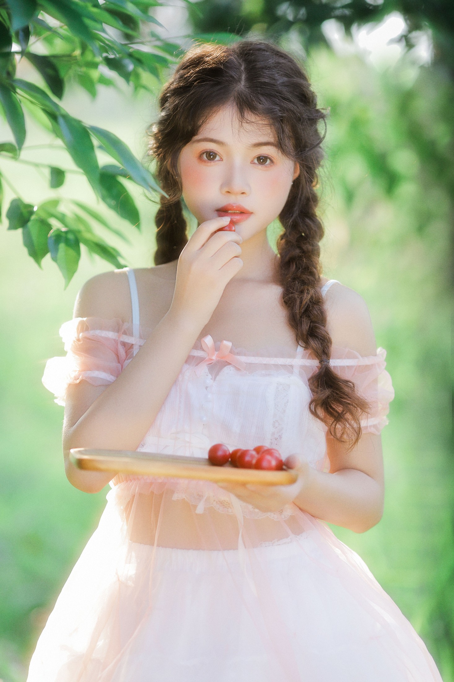 – 《红果絮语》[16P]