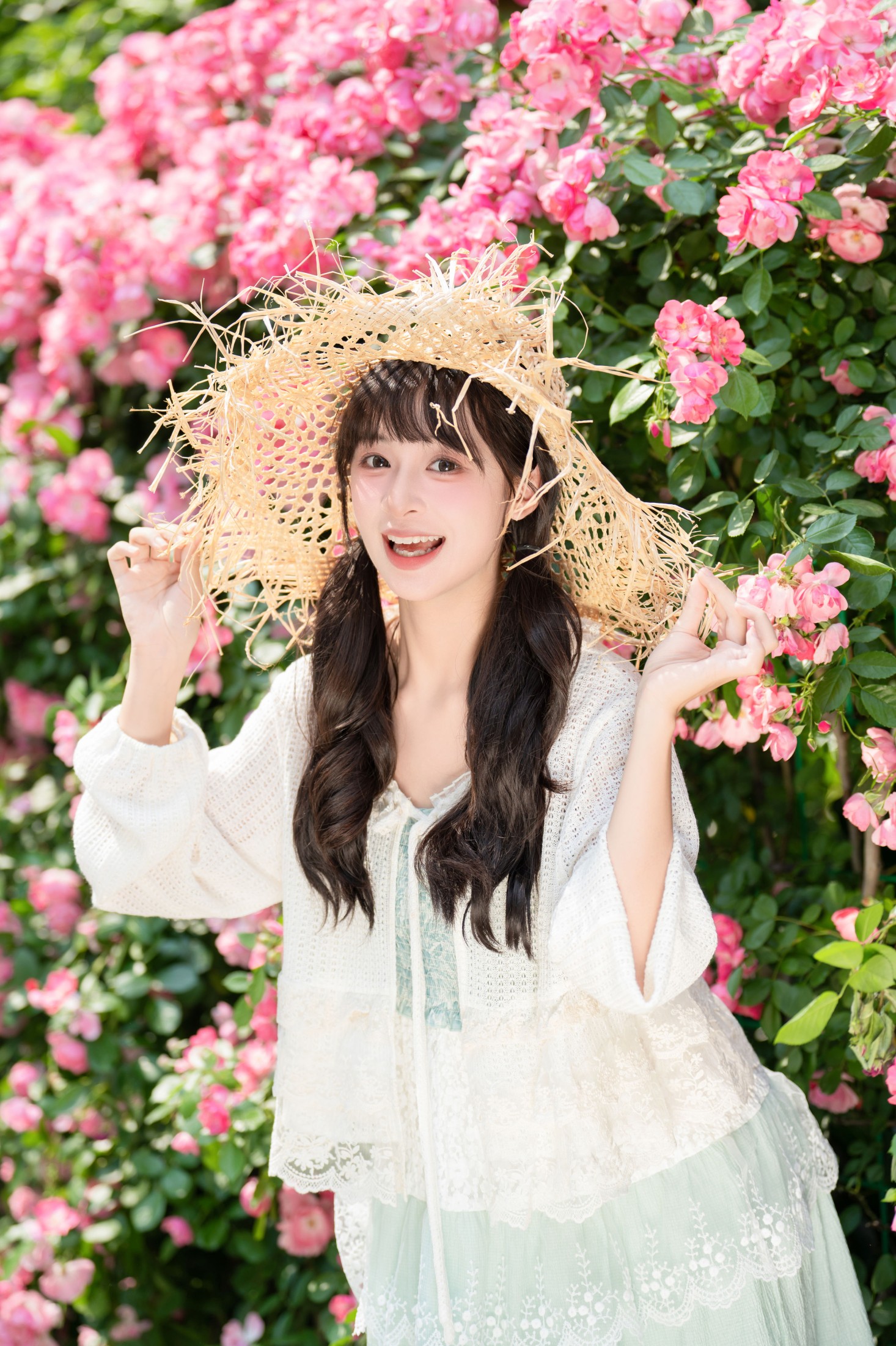 夏芋小年 – 《五月的蔷薇》[35P]