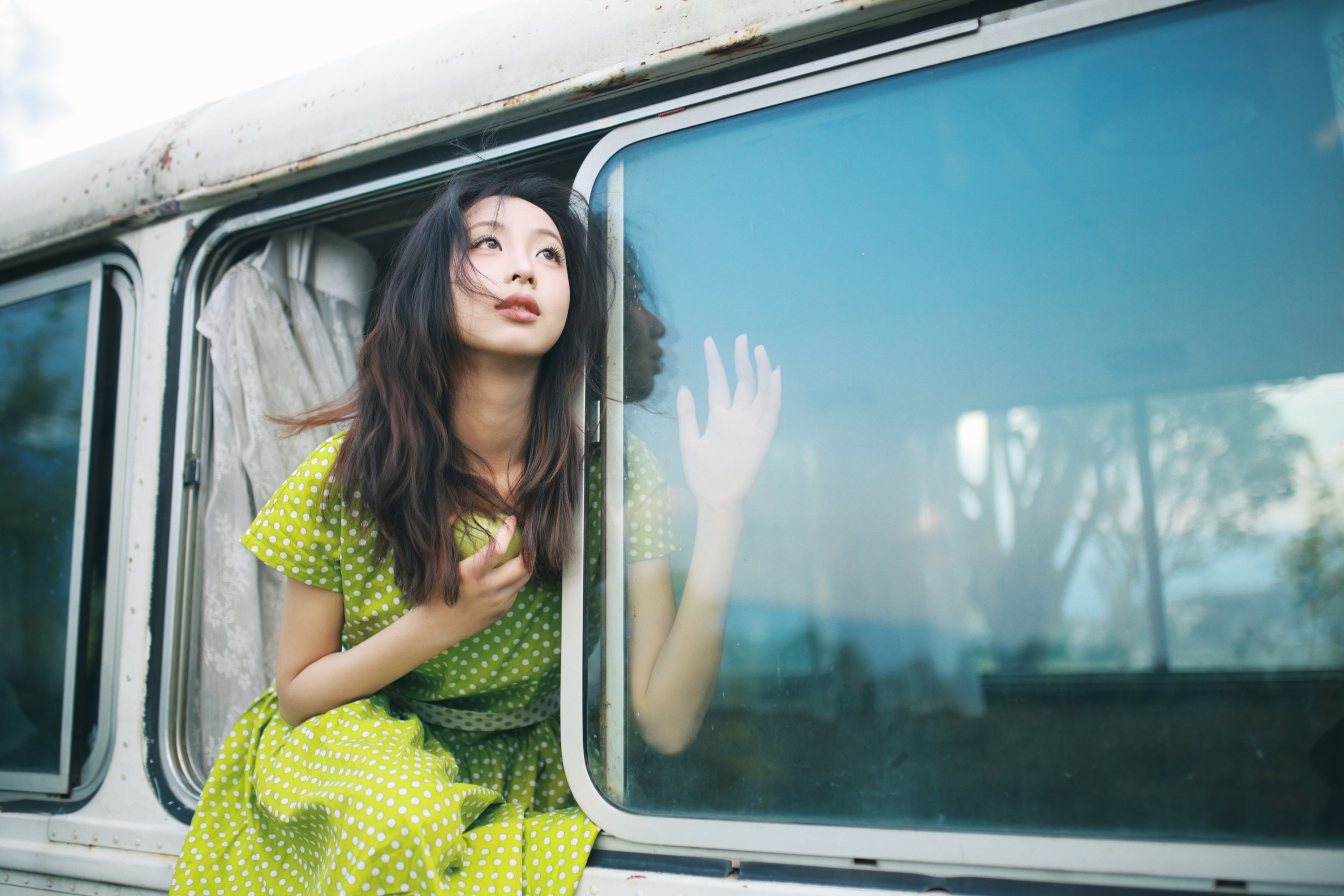 小u – 《青苹果写真》[30P]