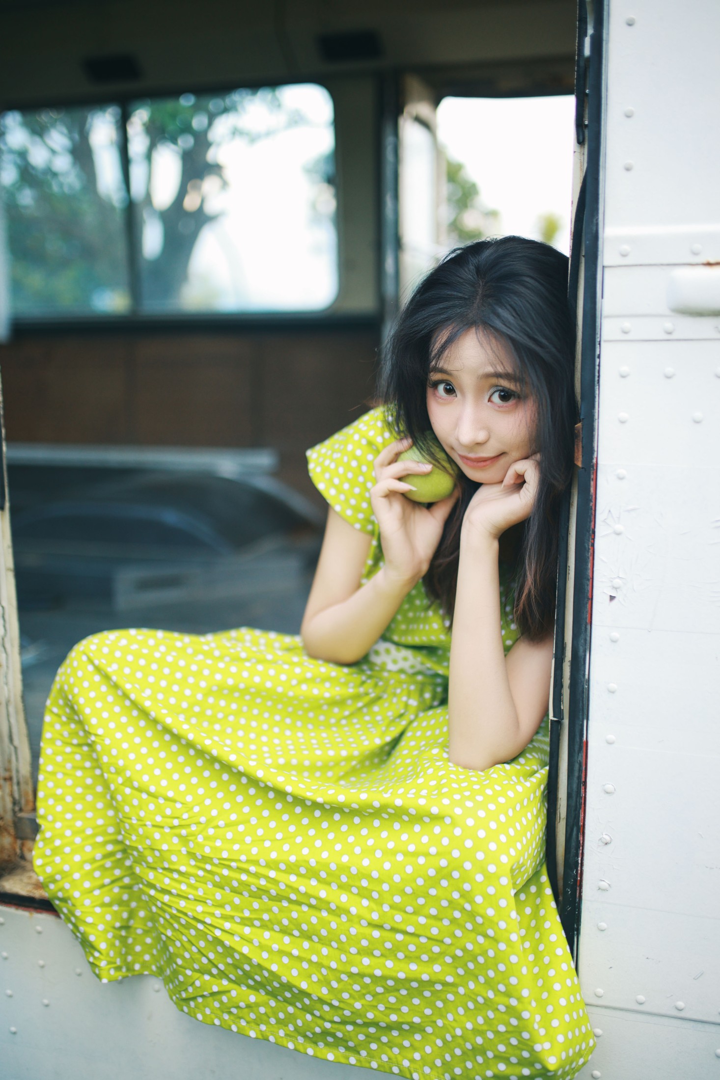 小u – 《青苹果写真》[30P]