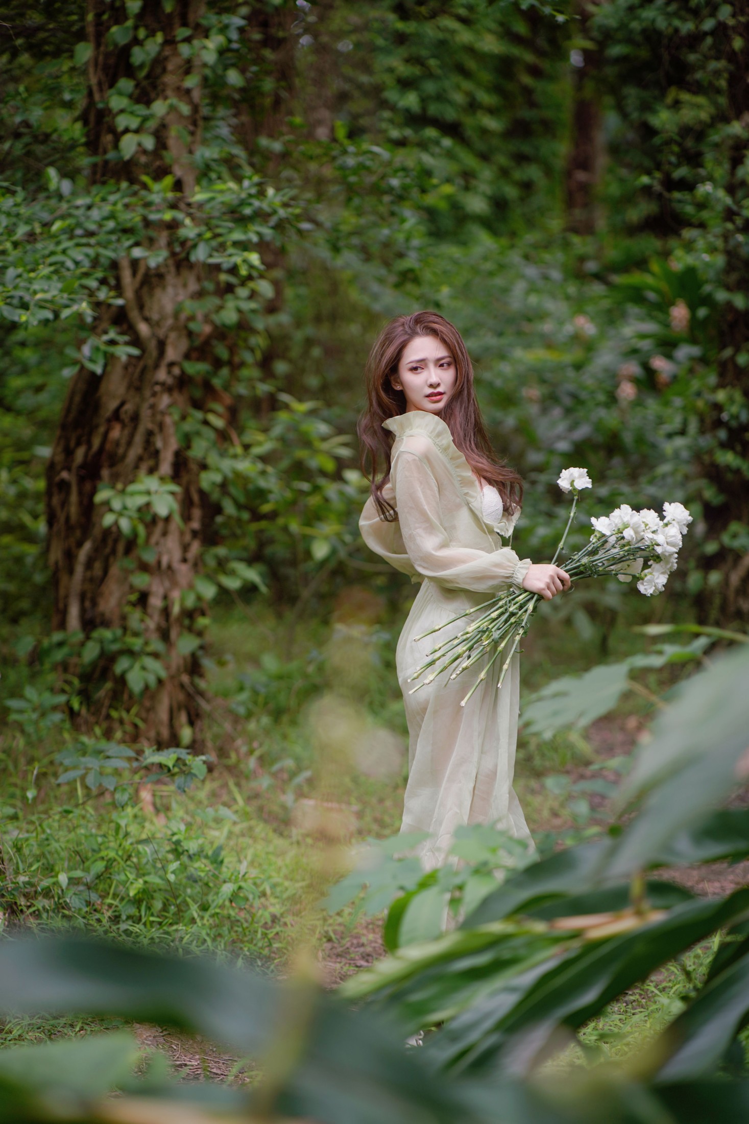 – 《森林童话：绿裙少女与光共舞》[39P]