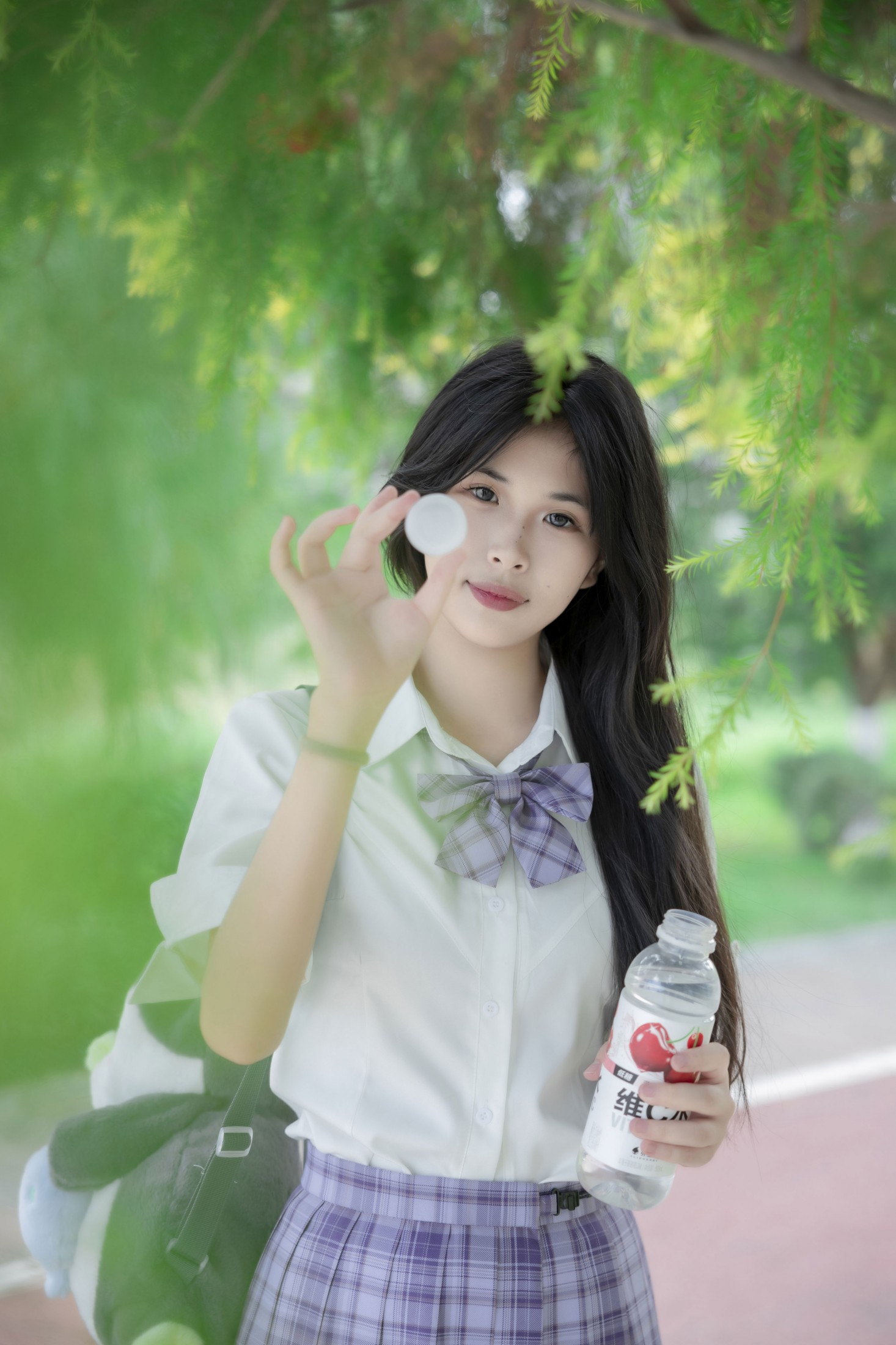 潇潇 – 《阳光下的公园》[20P]