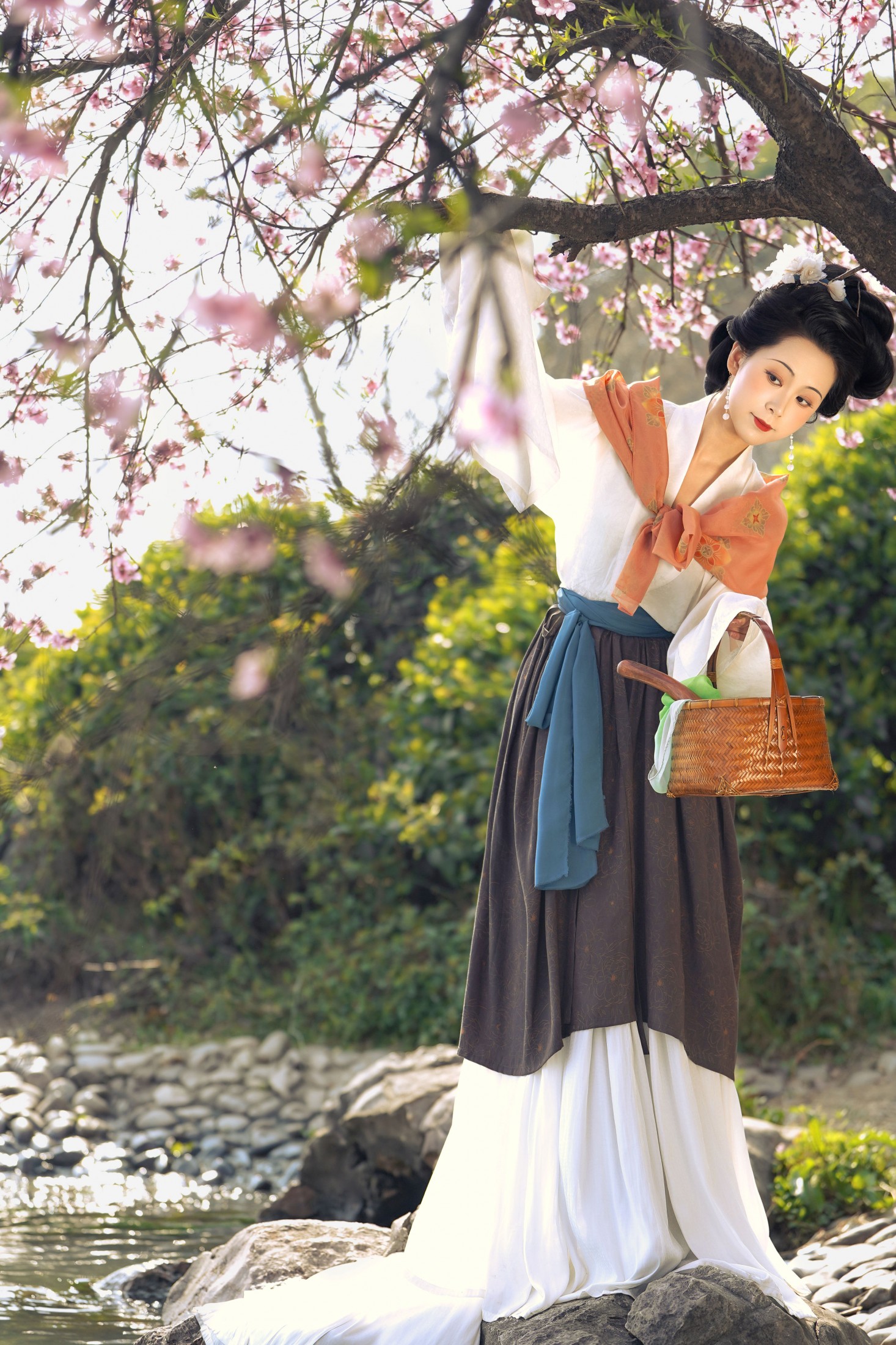 三弦 – 《浣纱弄碧影，自与清波闲》[10P]