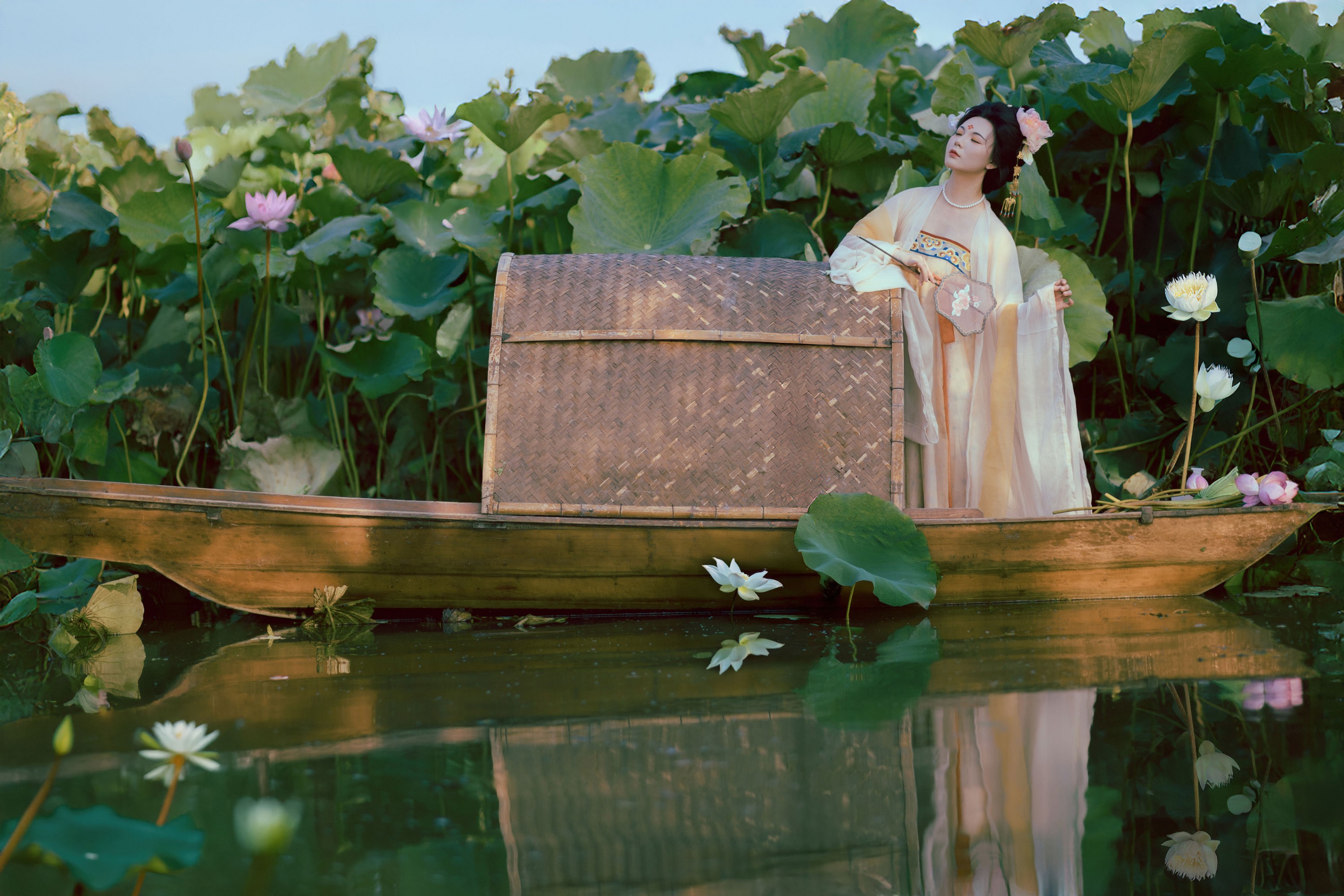 木叶宇智波菠菜 – 《雨歇荷塘》[18P]