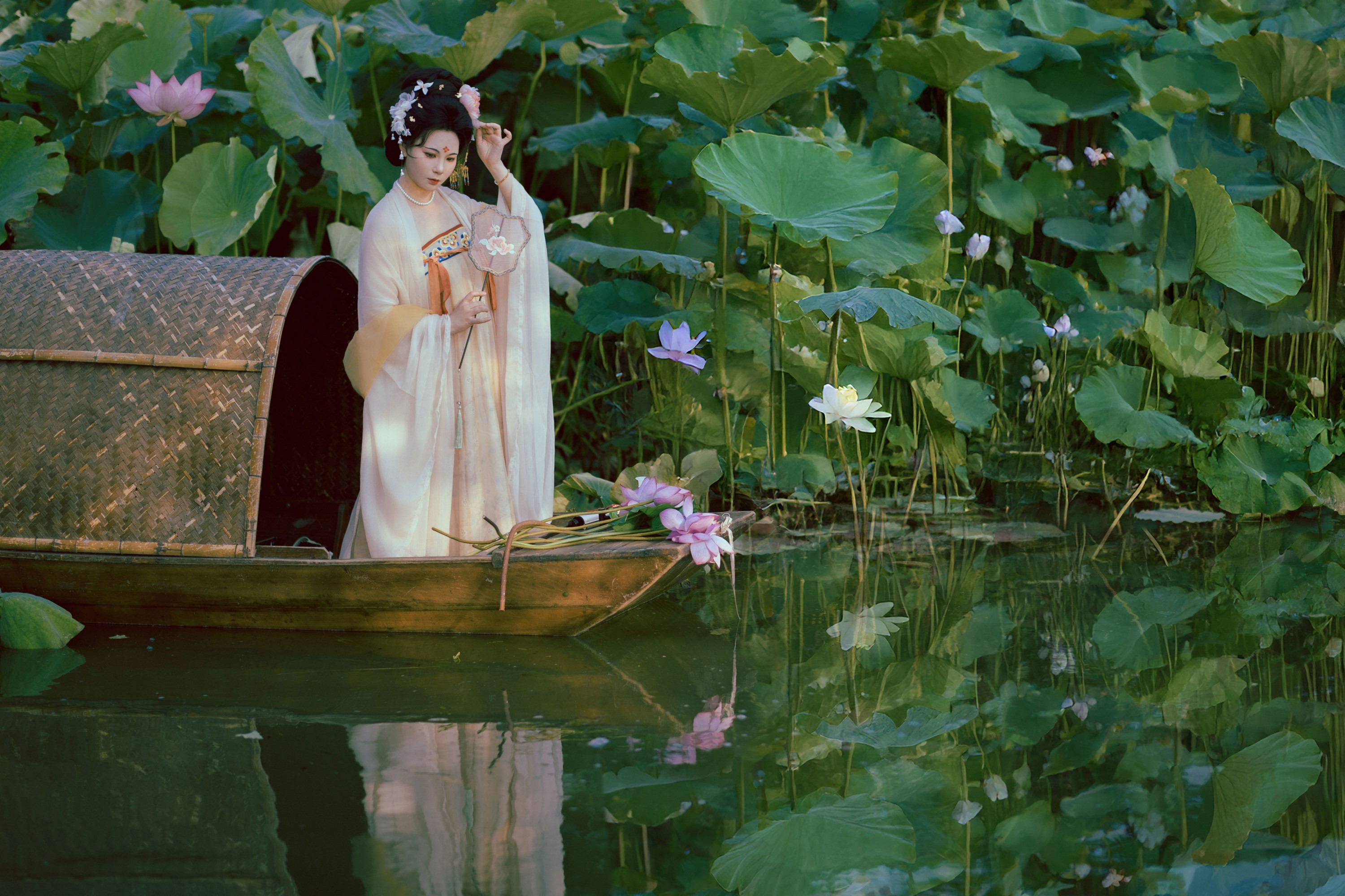 木叶宇智波菠菜 – 《雨歇荷塘》[18P]