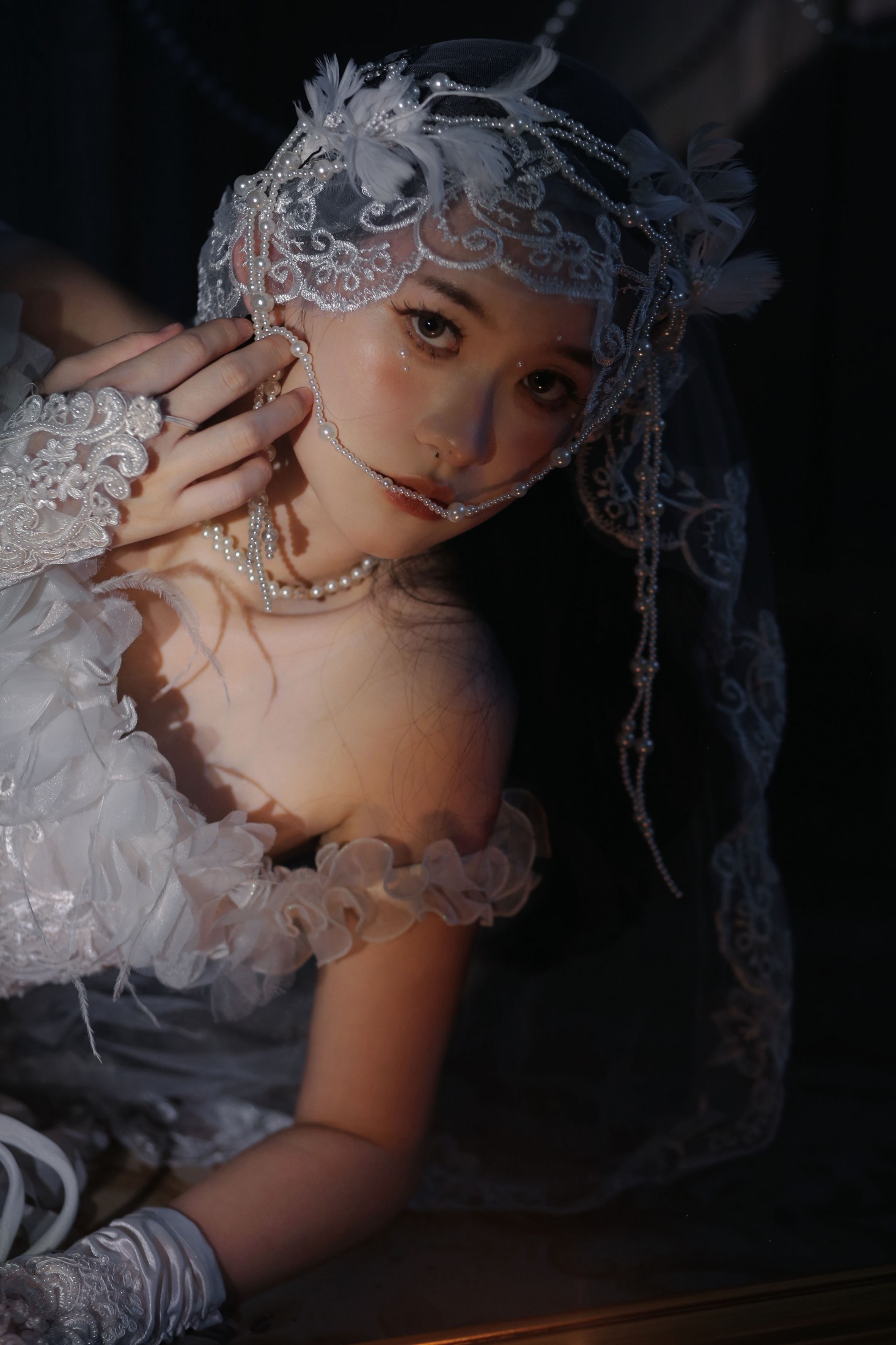 – 《于烛光中的新娘》[14P]