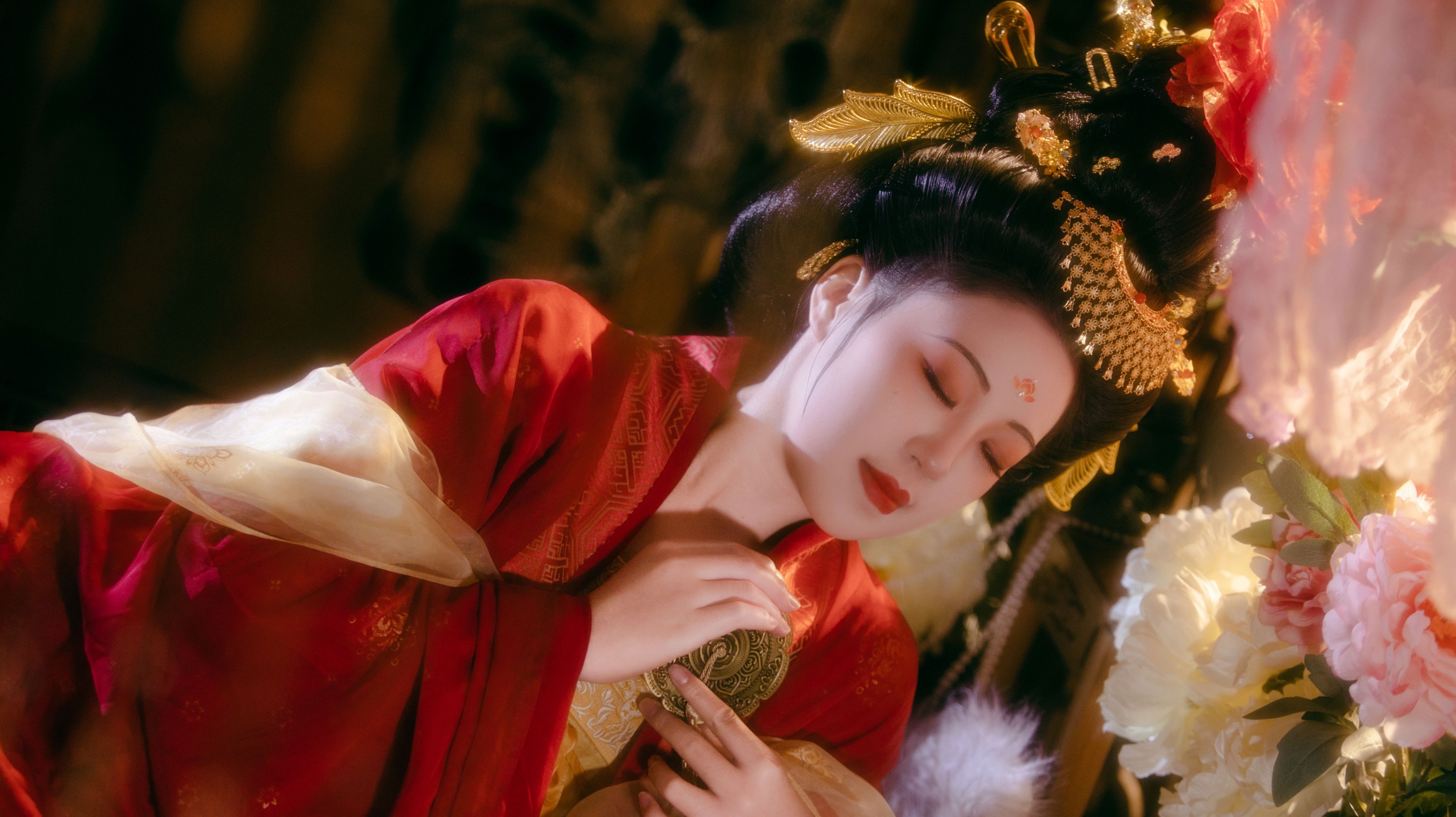 睿智的小娜 – 《贵妃娘娘》[14P]