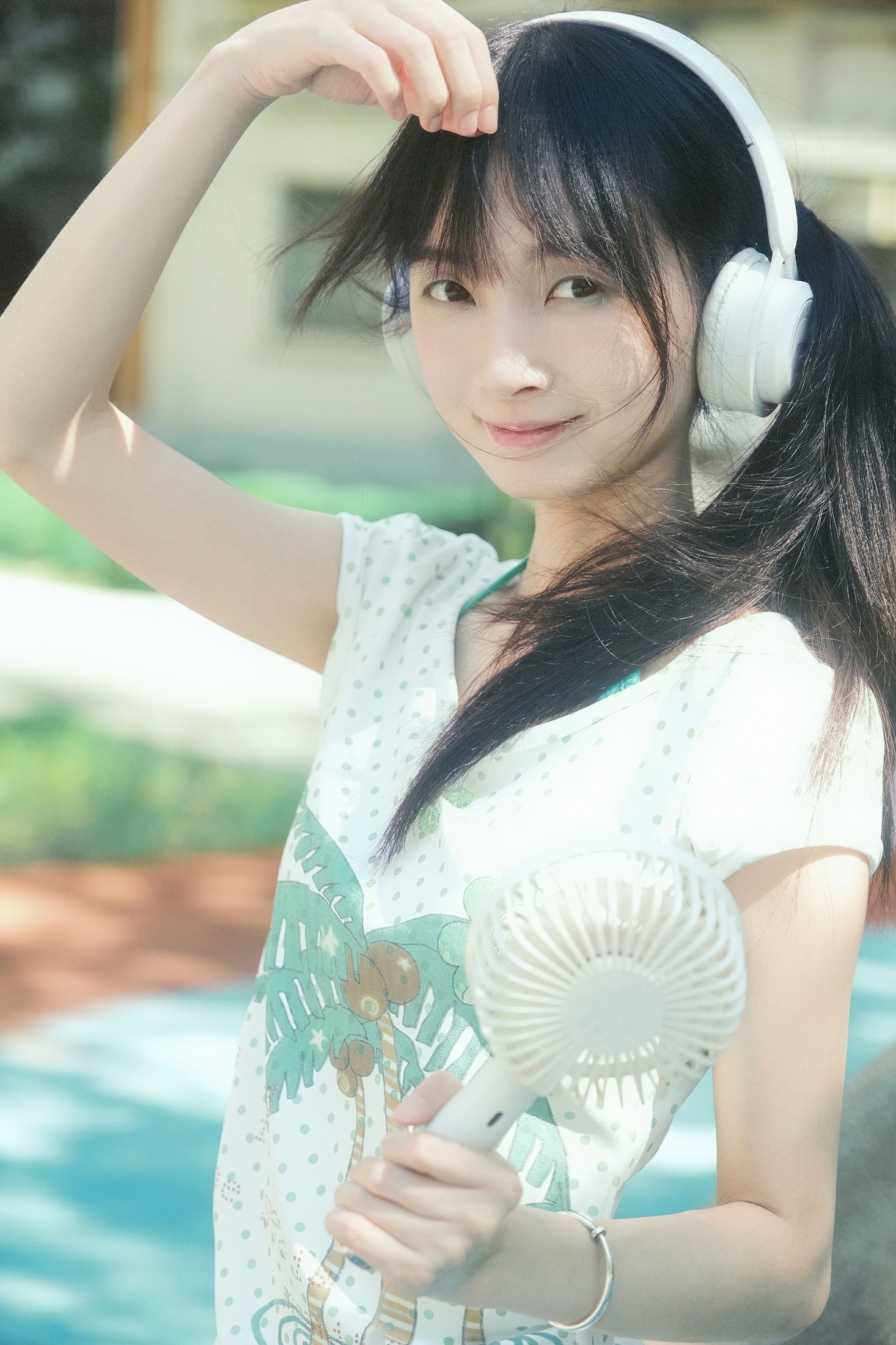 乌堆少女 – 《千禧年》[30P]