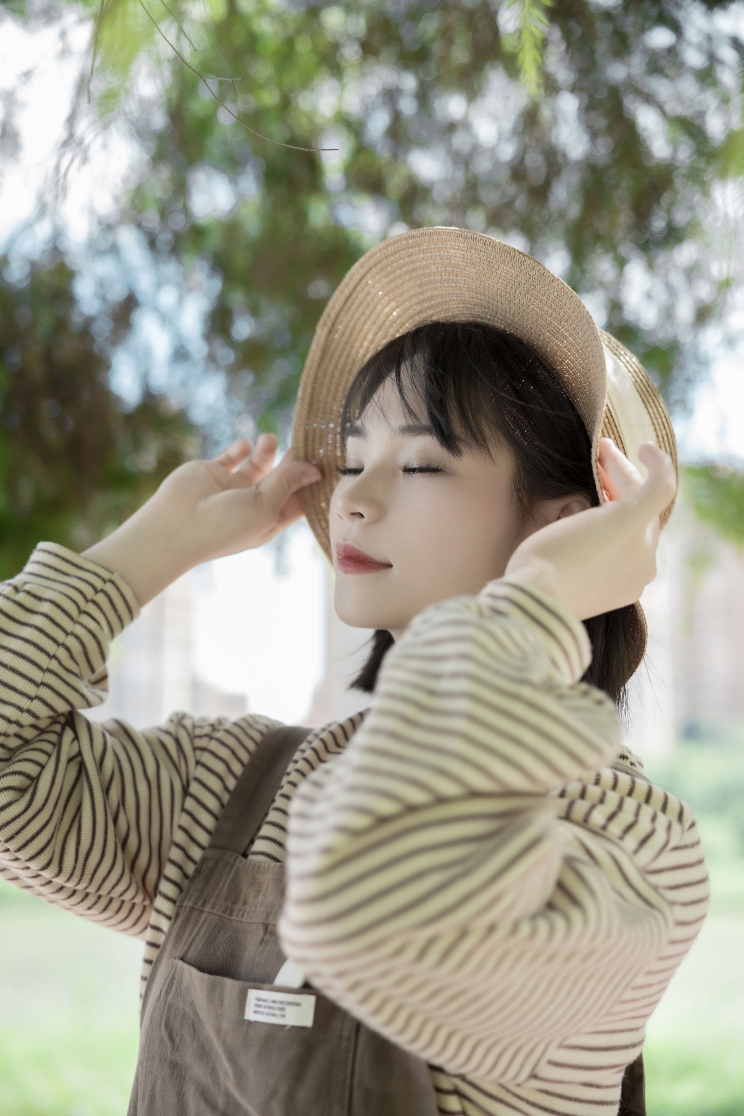 雪华 – 《秋天的治疗》[18P]