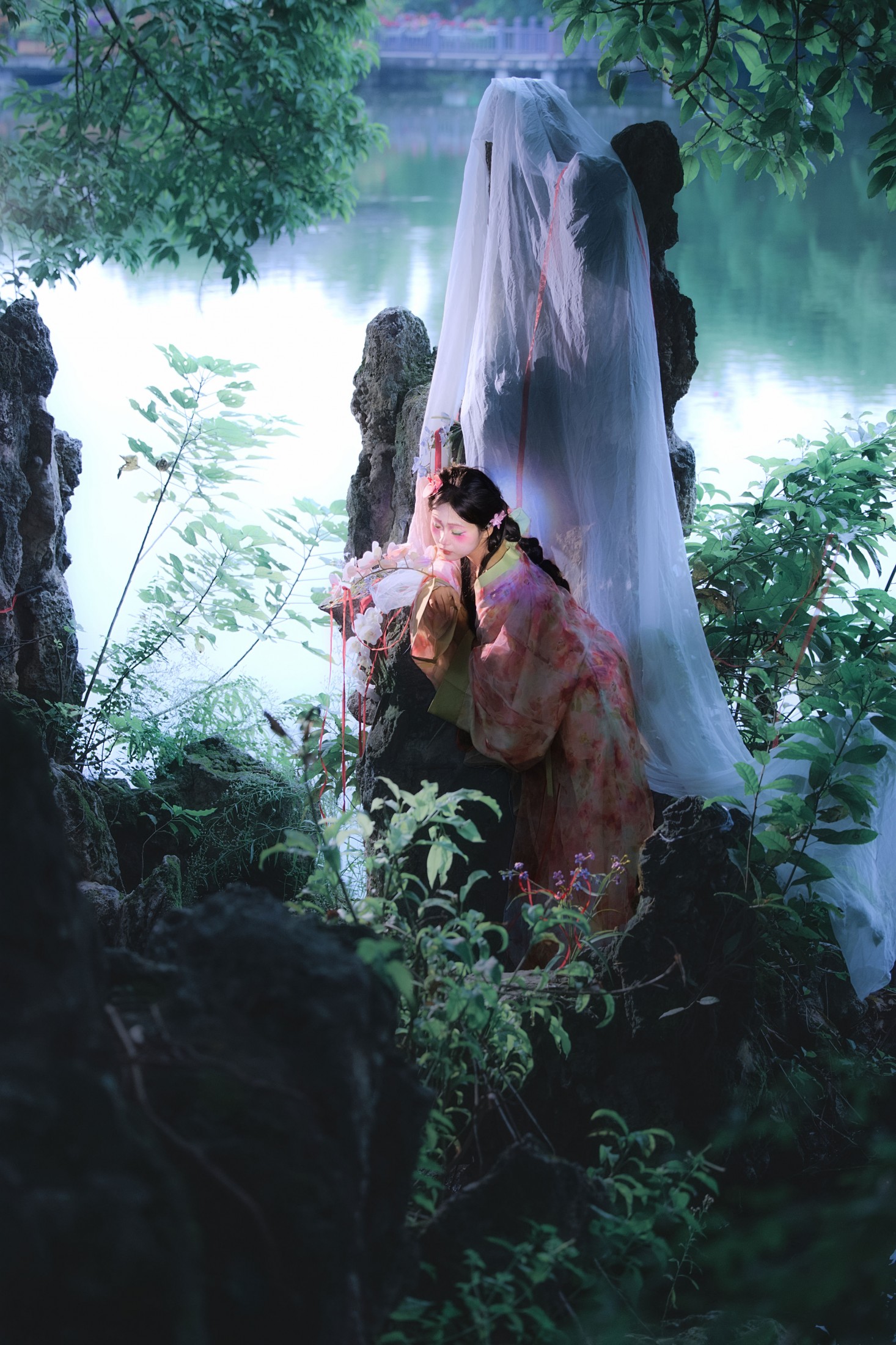 玉彤 – 《兰花螳螂》[23P]