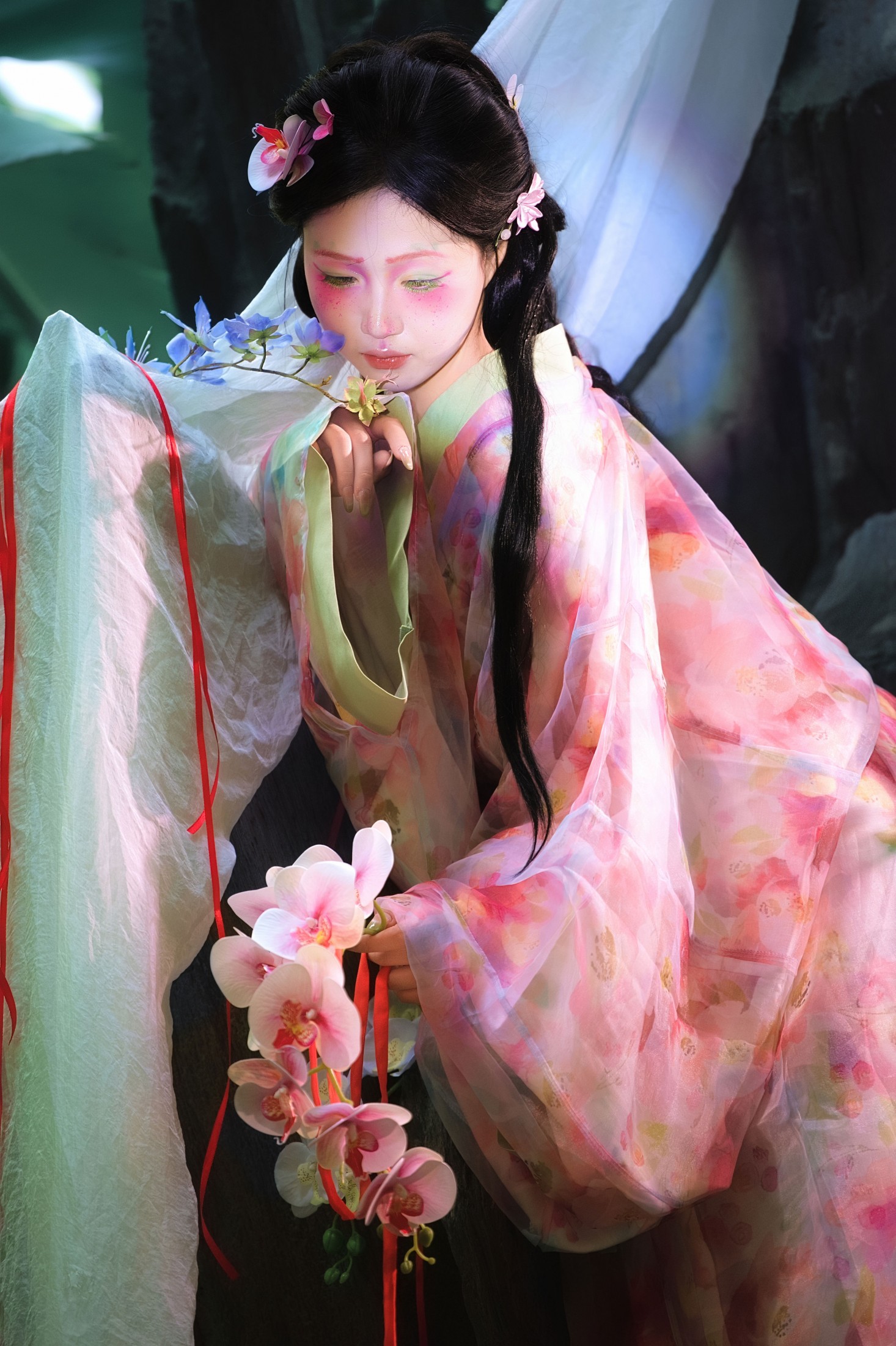 玉彤 – 《兰花螳螂》[23P]