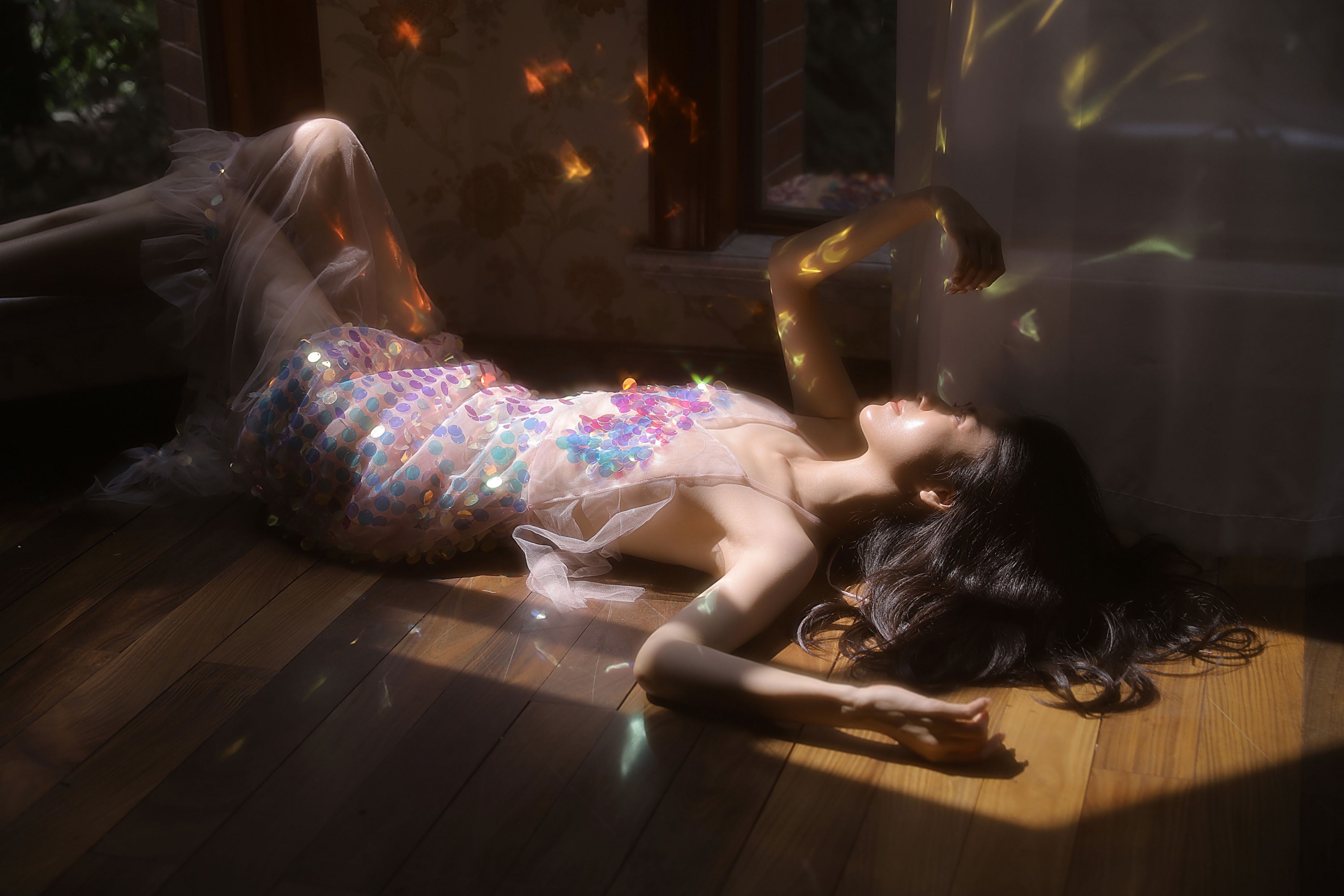 敏敏 – 《她在发光》[9P]