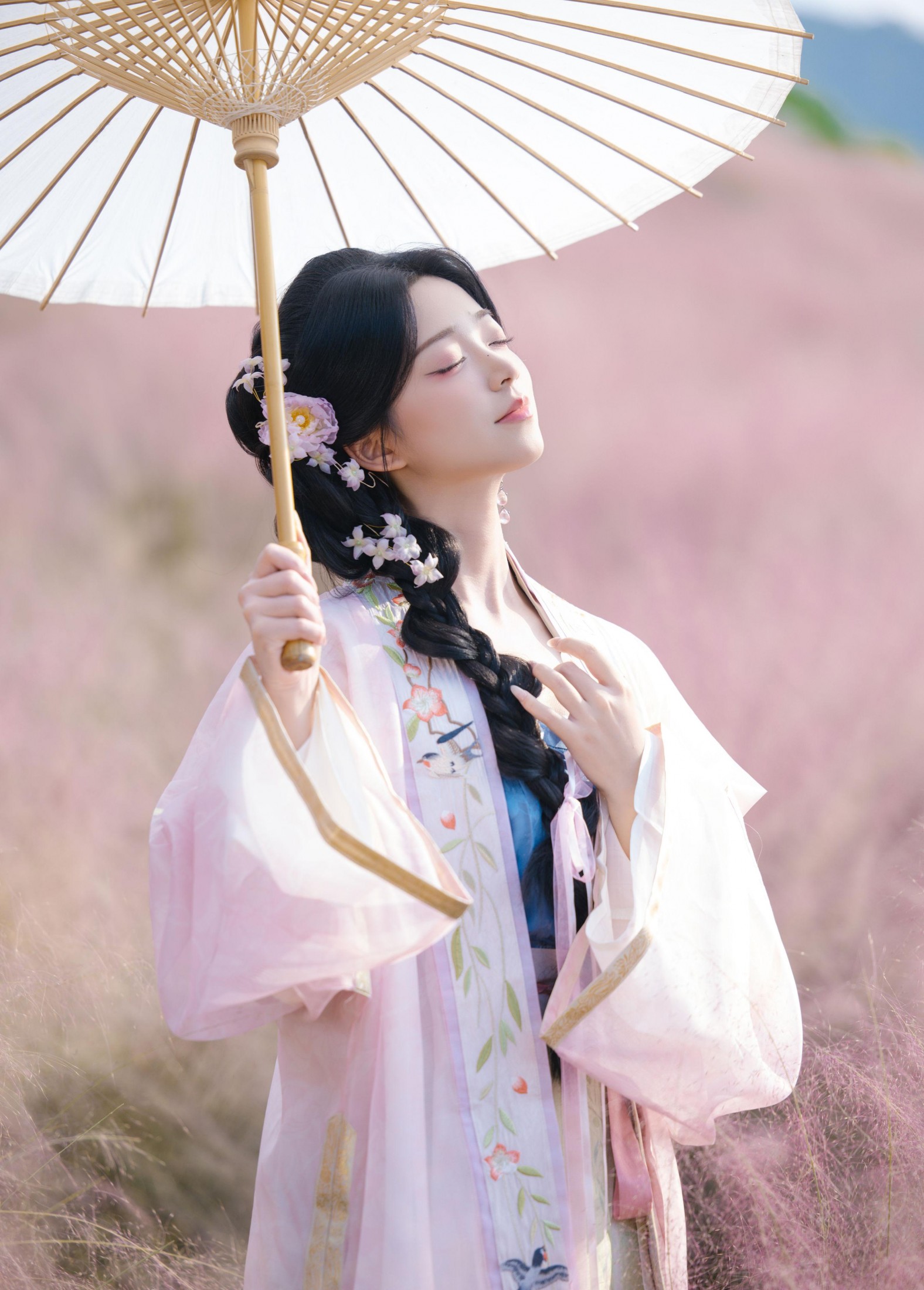 Yimi – 《粉黛花海》[24P]