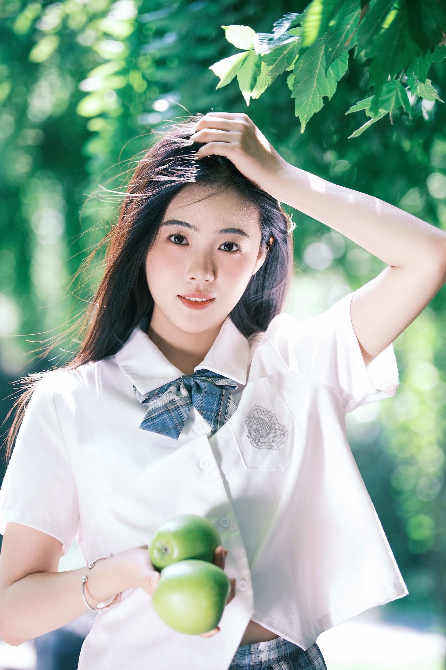 爱吃辣条的小新 – 《青苹果的味道》[32P]