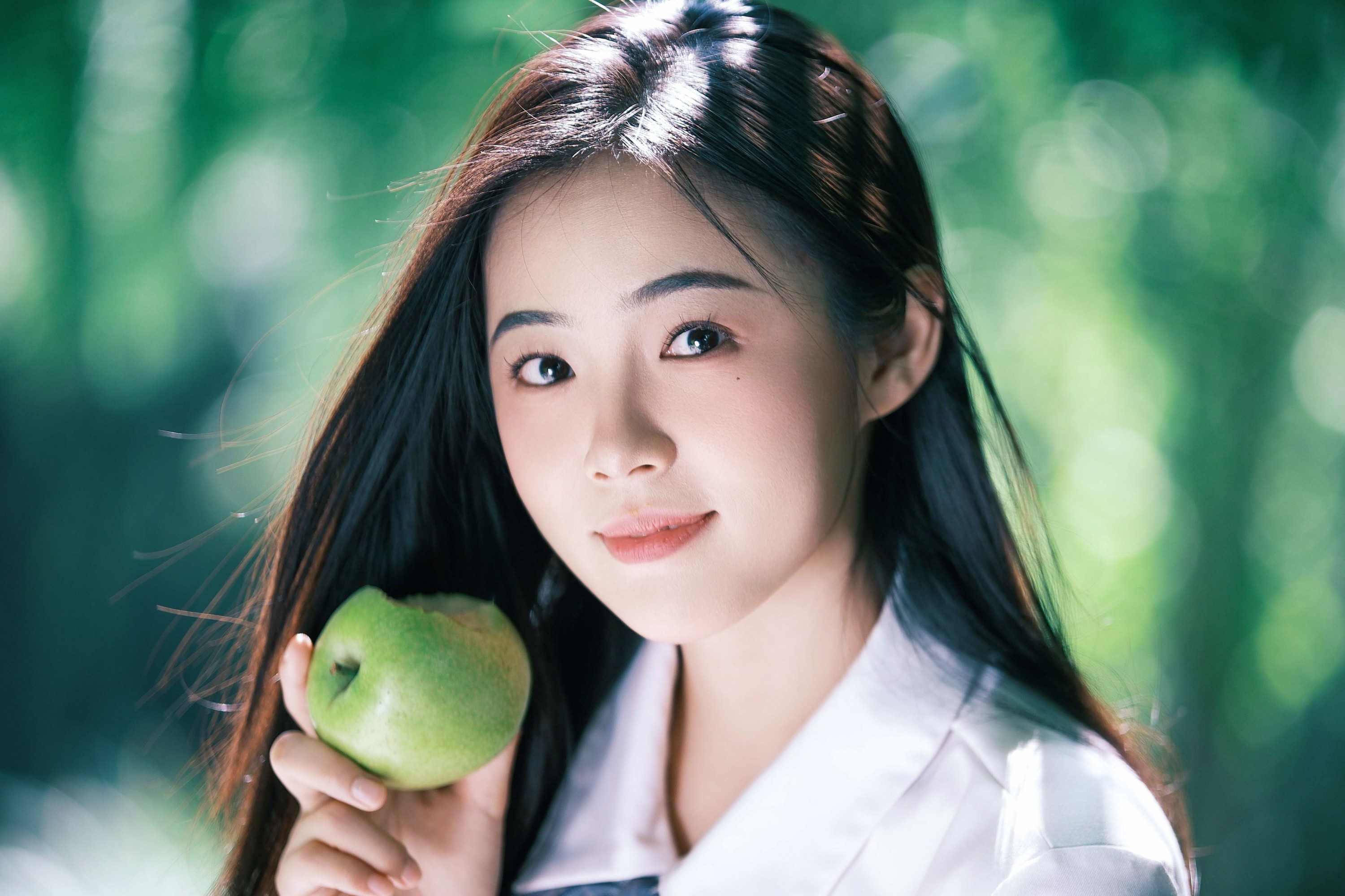 爱吃辣条的小新 – 《青苹果的味道》[32P]