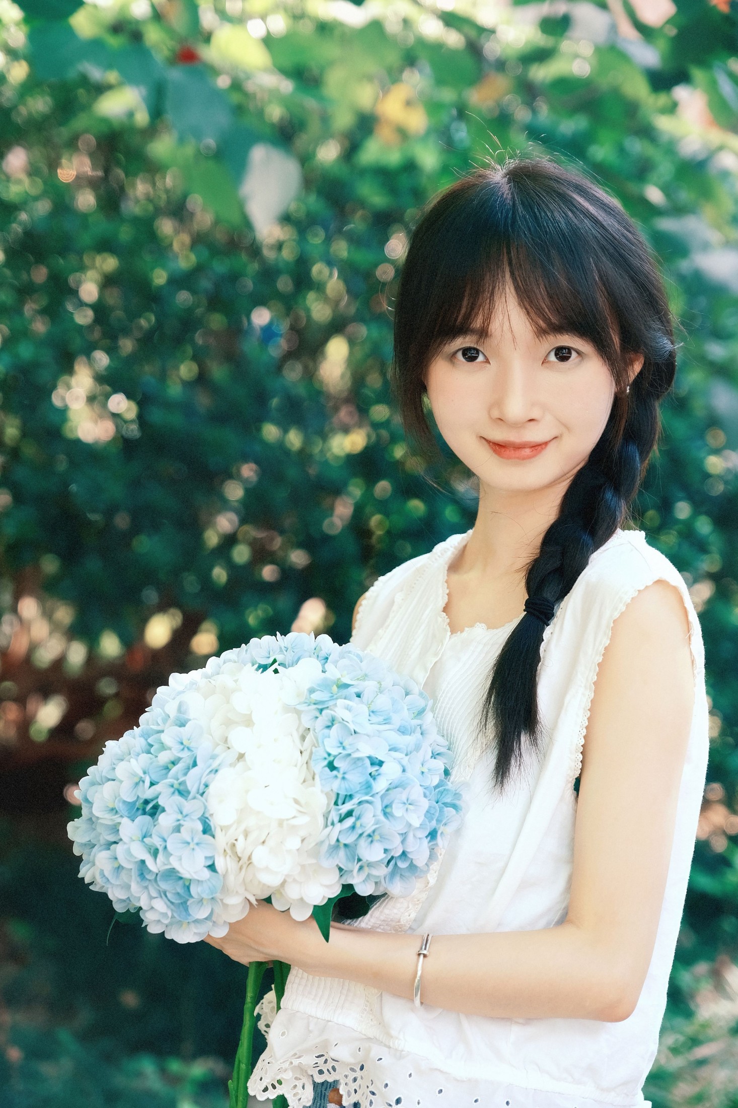 乌堆少女 – 《绣球》[17P]