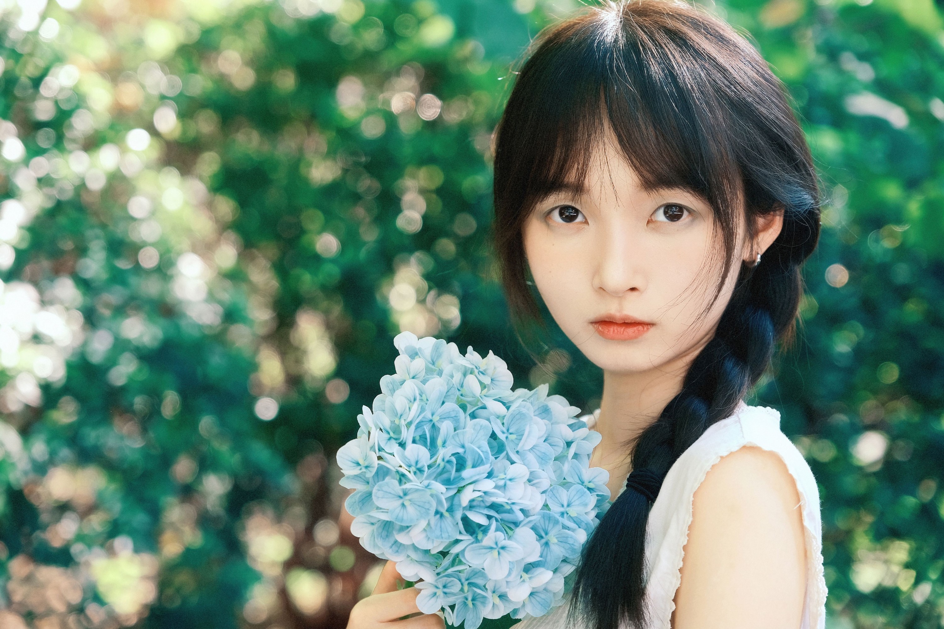 乌堆少女 – 《绣球》[17P]